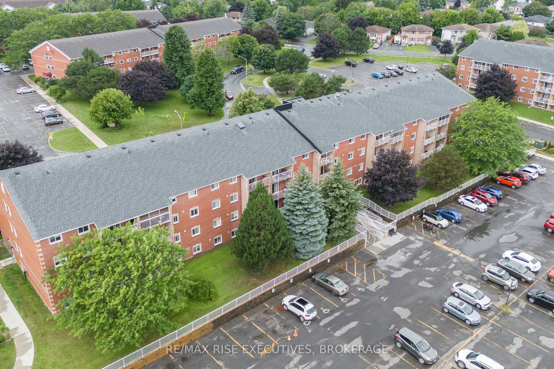 Photo 20 of Unit 406, 566 Armstrong Road, Kingston, East Gardiners Rd — HOMEH