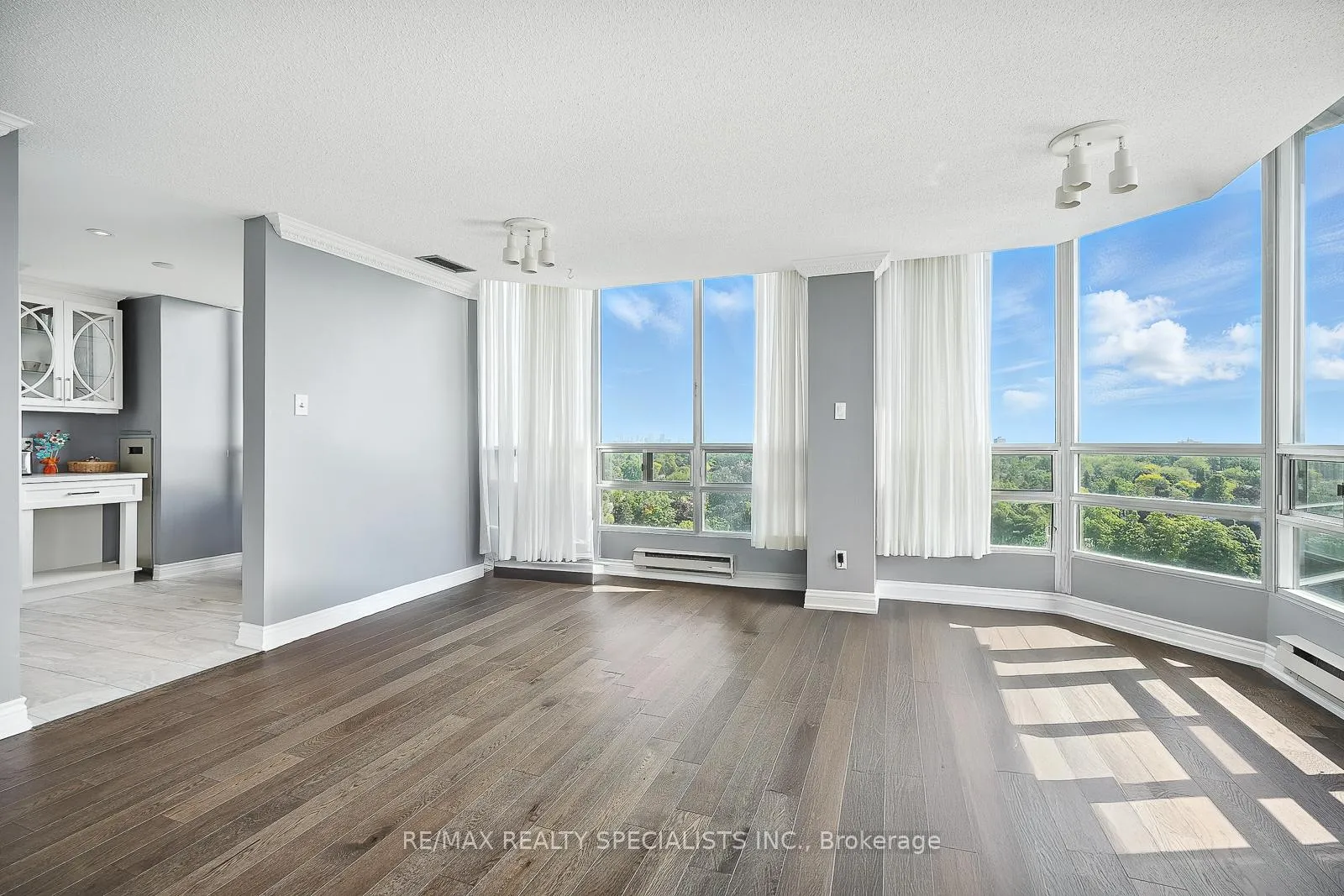 Photo 24 of Unit 1203, 310 Mill Street, Brampton, Brampton South — HOMEH