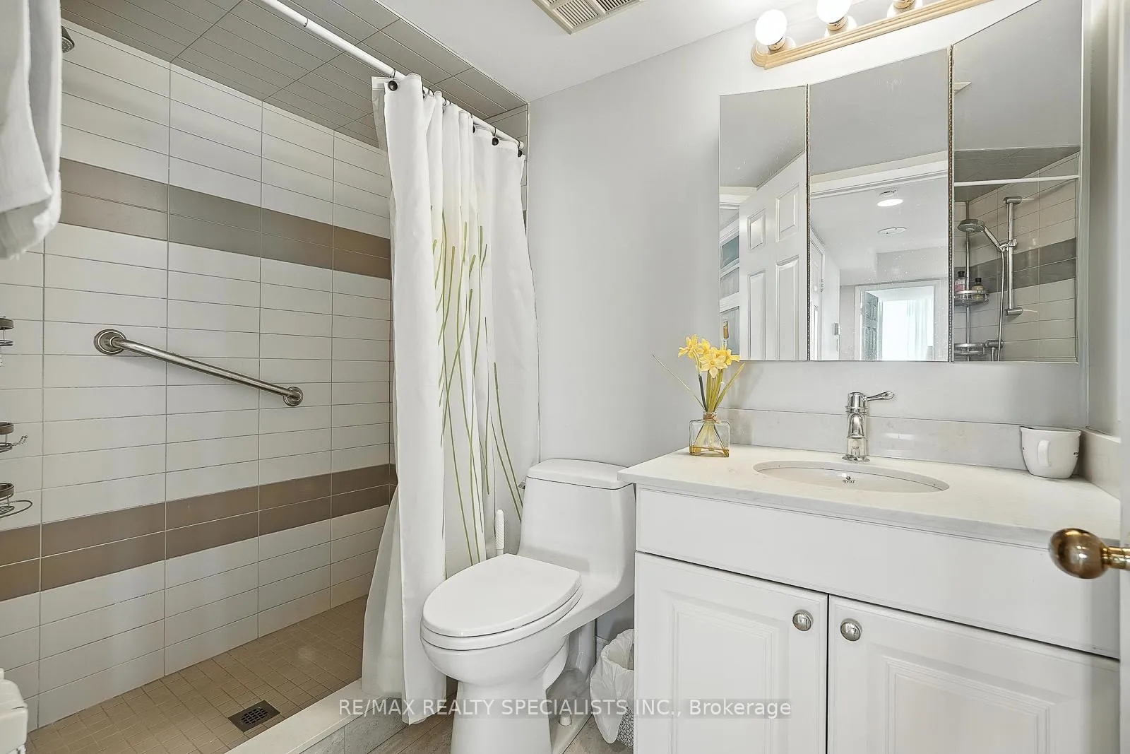 Photo 33 of Unit 1203, 310 Mill Street, Brampton, Brampton South — HOMEH