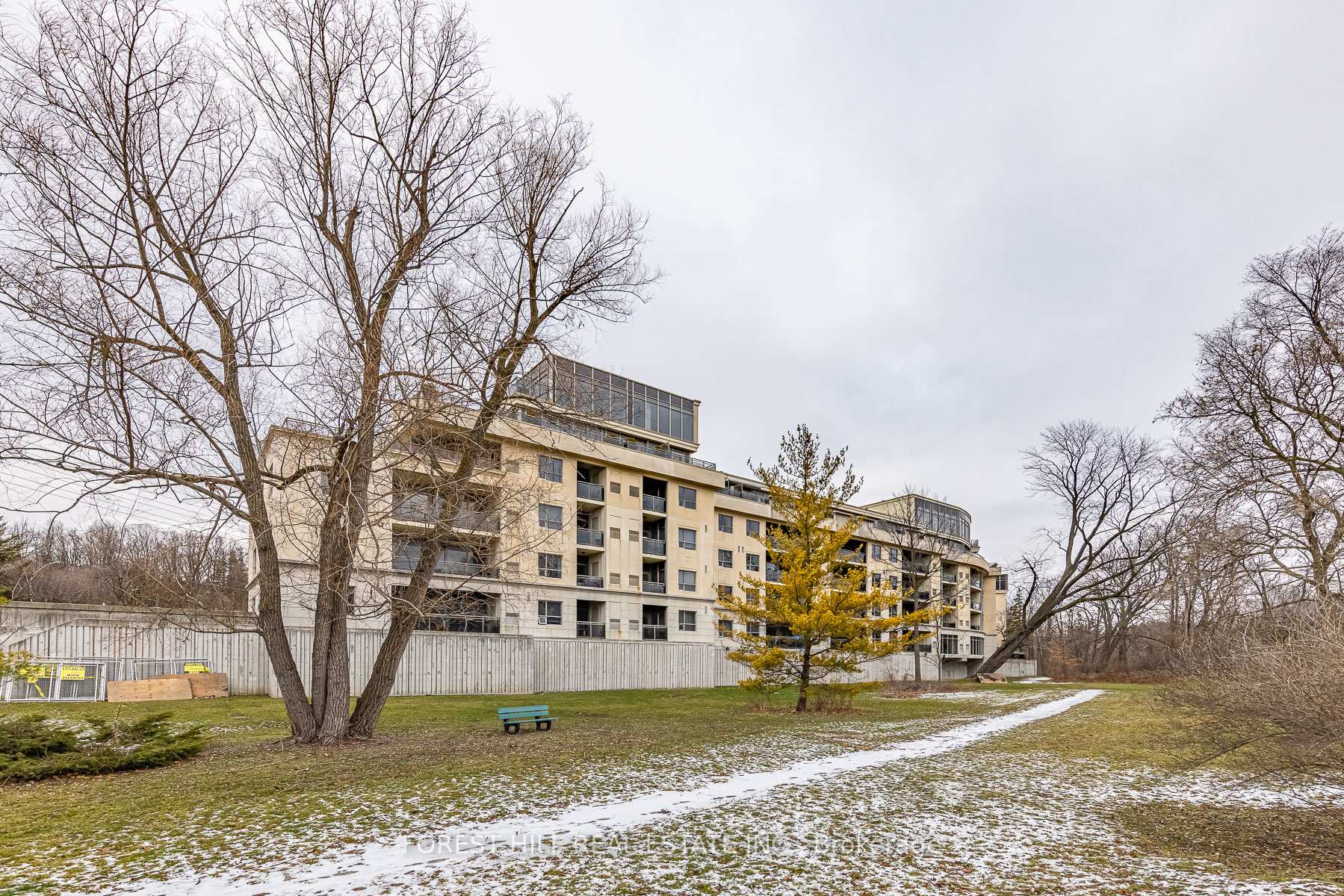 Photo 2 of Unit 113, 8201 Islington Avenue, Vaughan, Islington Woods — HOMEH