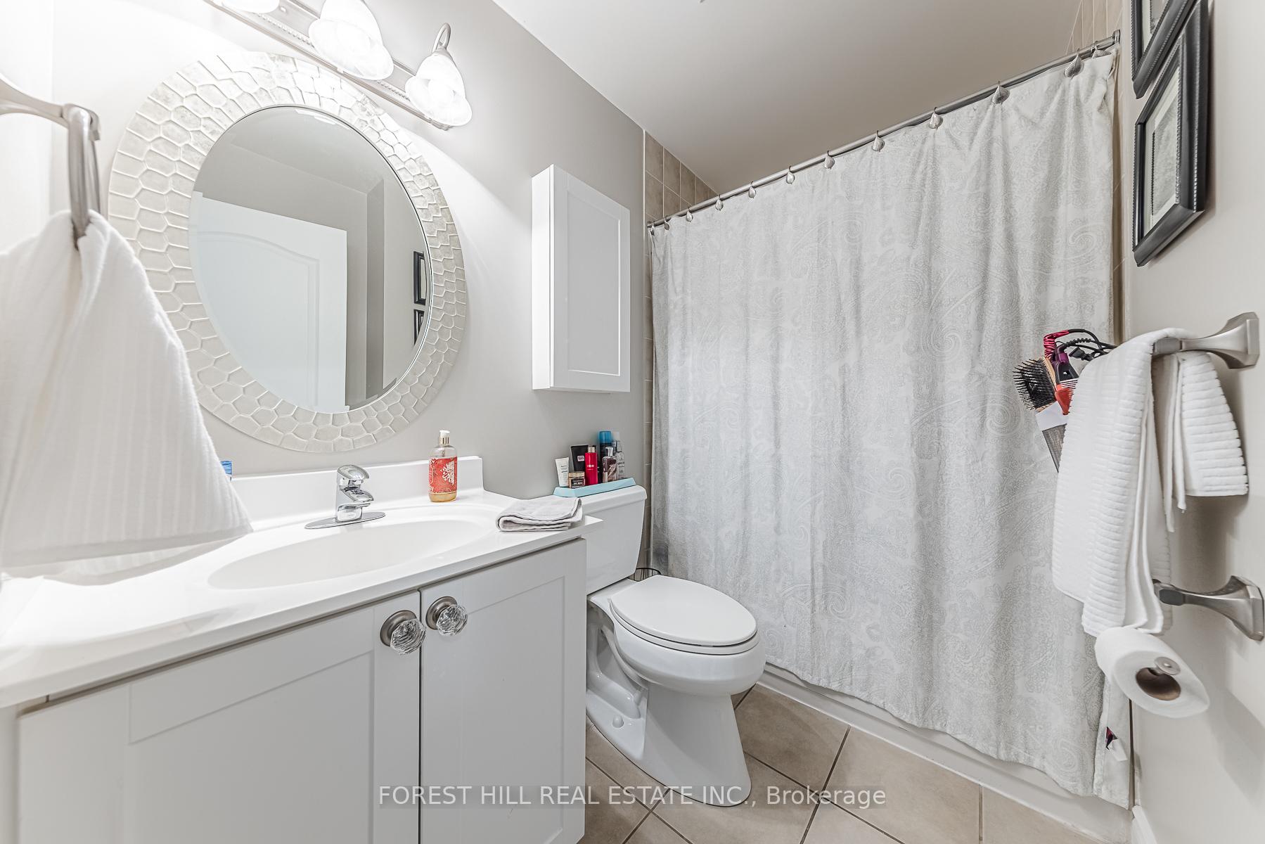 Photo 7 of Unit 113, 8201 Islington Avenue, Vaughan, Islington Woods — HOMEH