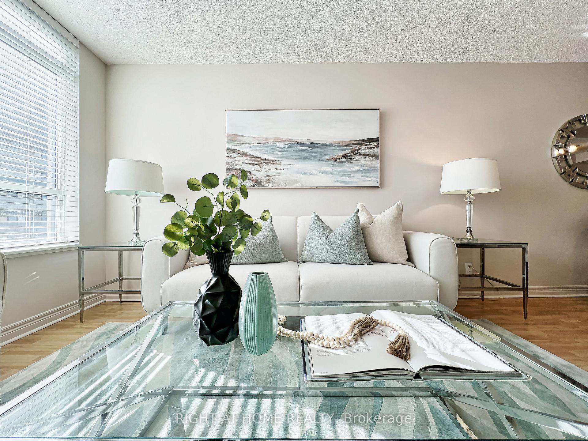 Photo 16 of Unit 502, 212 Eglinton Avenue E, Toronto, Mount Pleasant West — HOMEH