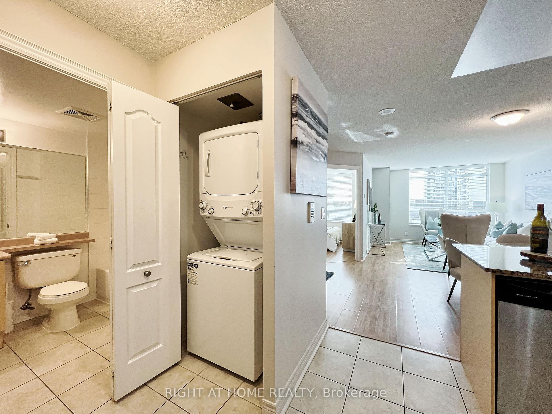 Photo 27 of Unit 502, 212 Eglinton Avenue E, Toronto, Mount Pleasant West — HOMEH
