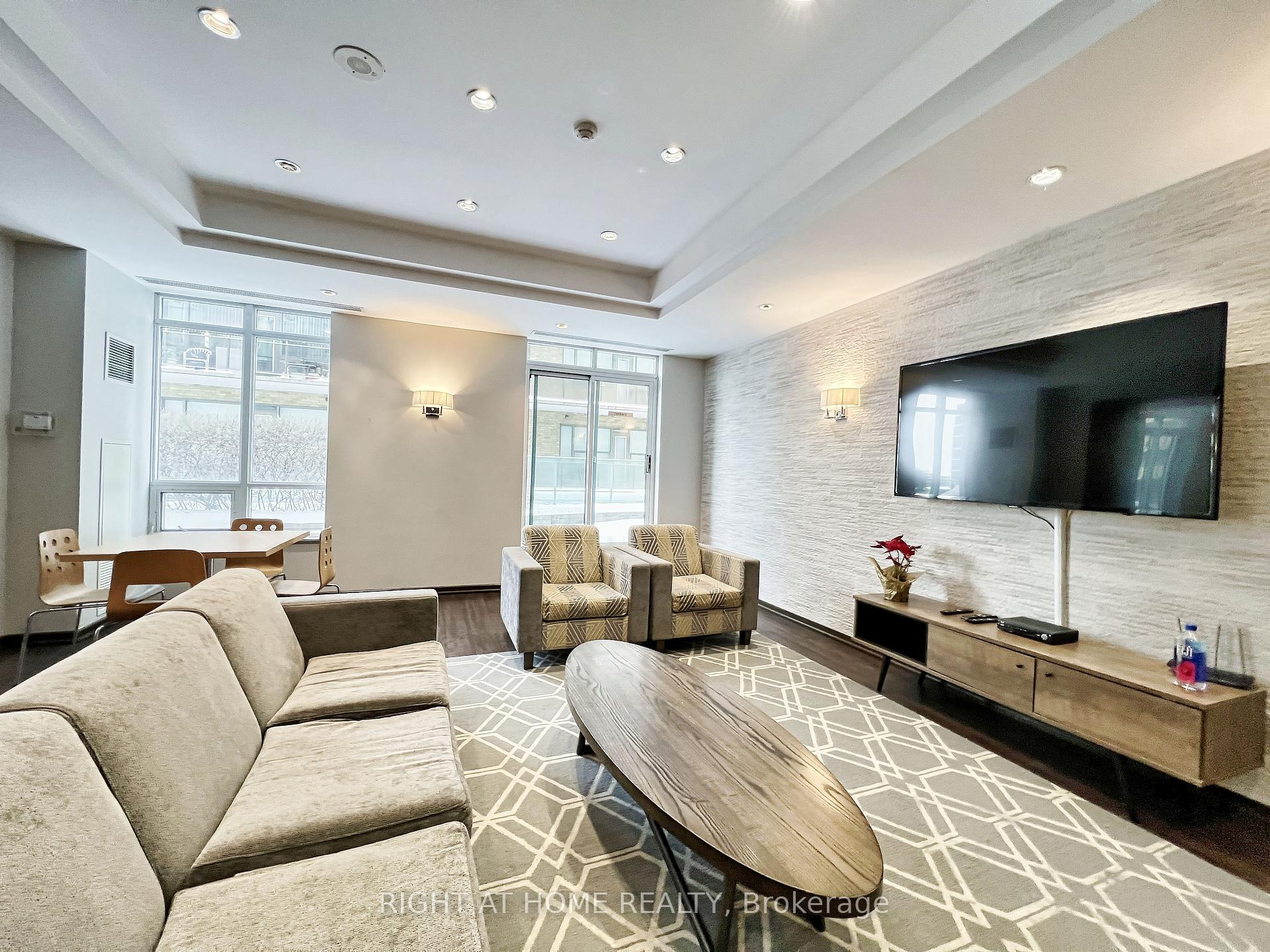 Photo 31 of Unit 502, 212 Eglinton Avenue E, Toronto, Mount Pleasant West — HOMEH