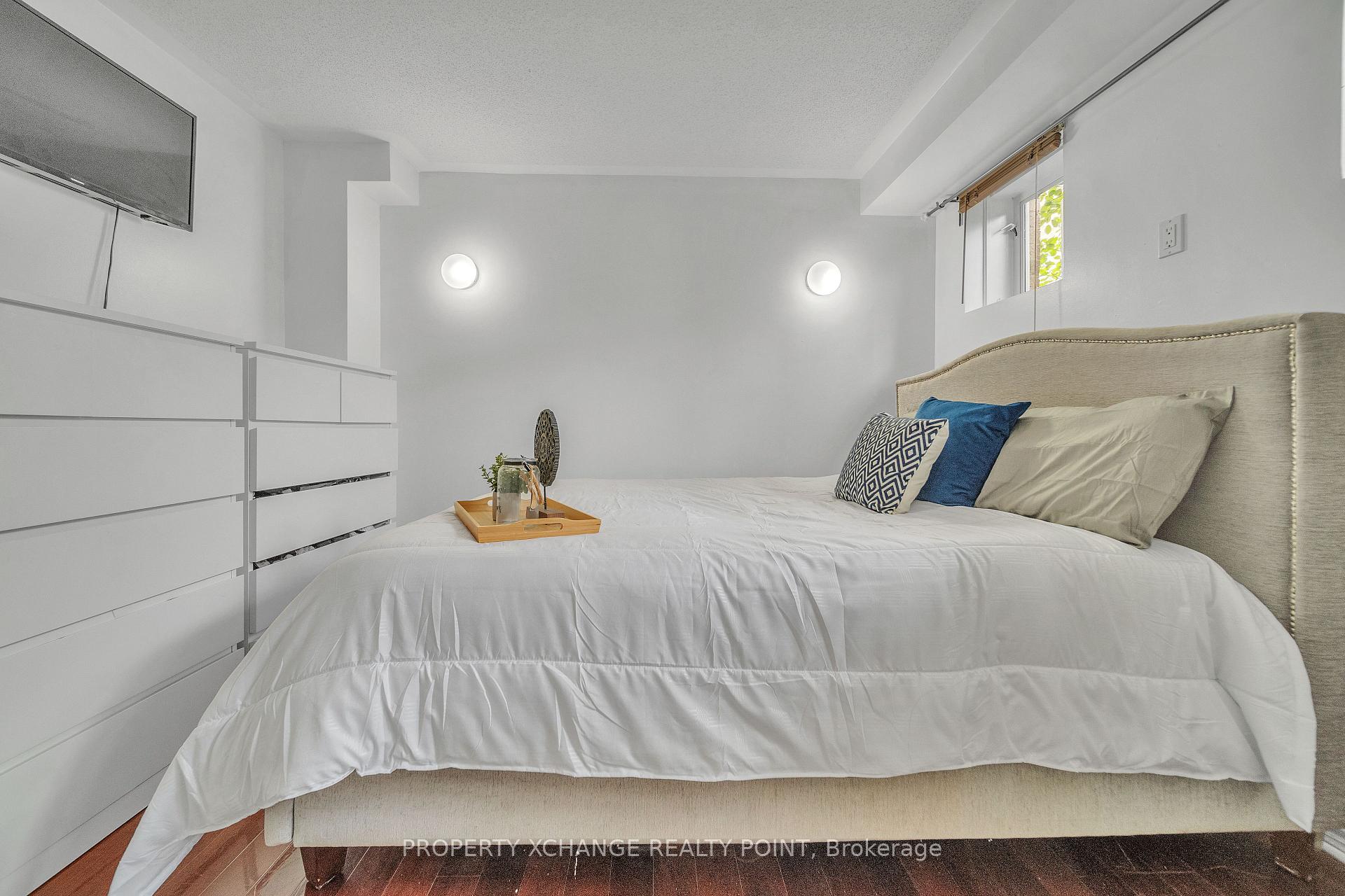 Photo 19 of Unit 38, 42 Pinery Trail, Scarborough, Malvern — HOMEH