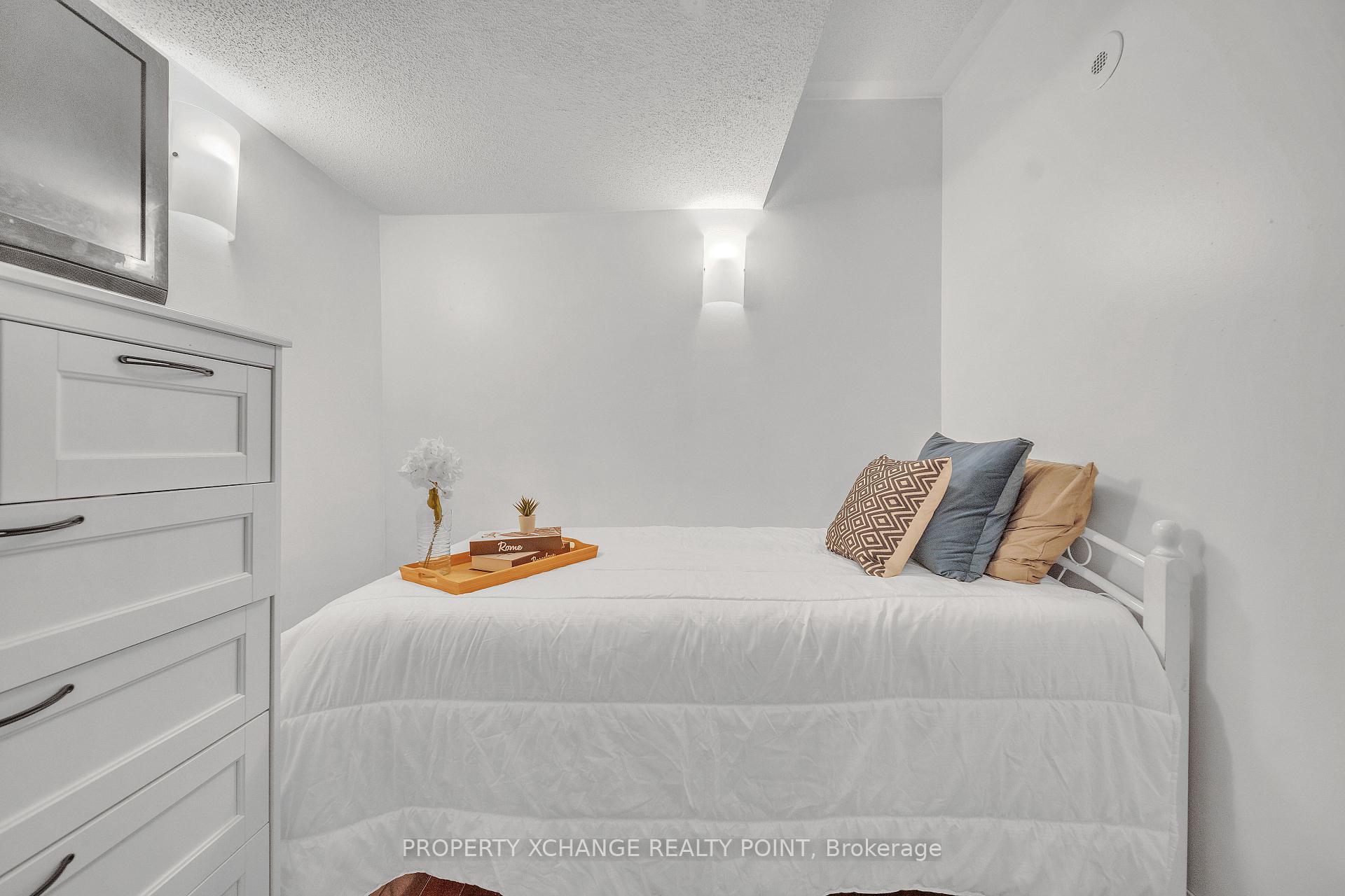 Photo 23 of Unit 38, 42 Pinery Trail, Scarborough, Malvern — HOMEH