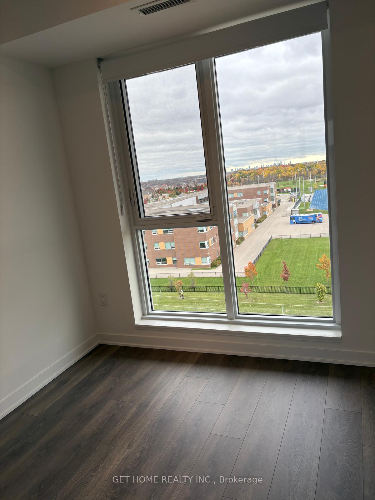 Photo 8 of Unit 719, 20 All Nations Drive W, Brampton, Northwest Brampton — HOMEH