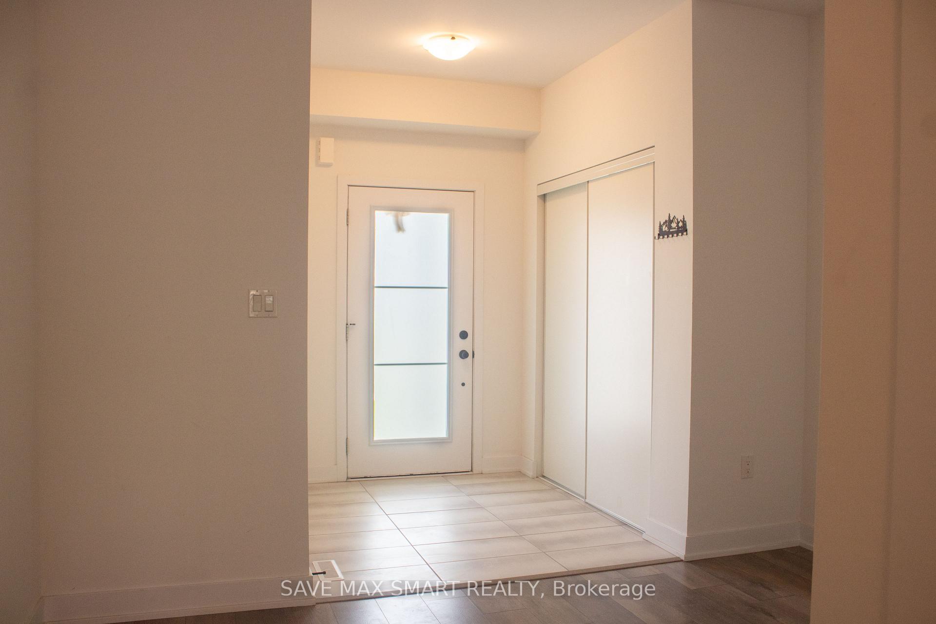 Photo 4 of 232 Prince William Way, Barrie, Rural Barrie Southeast — HOMEH