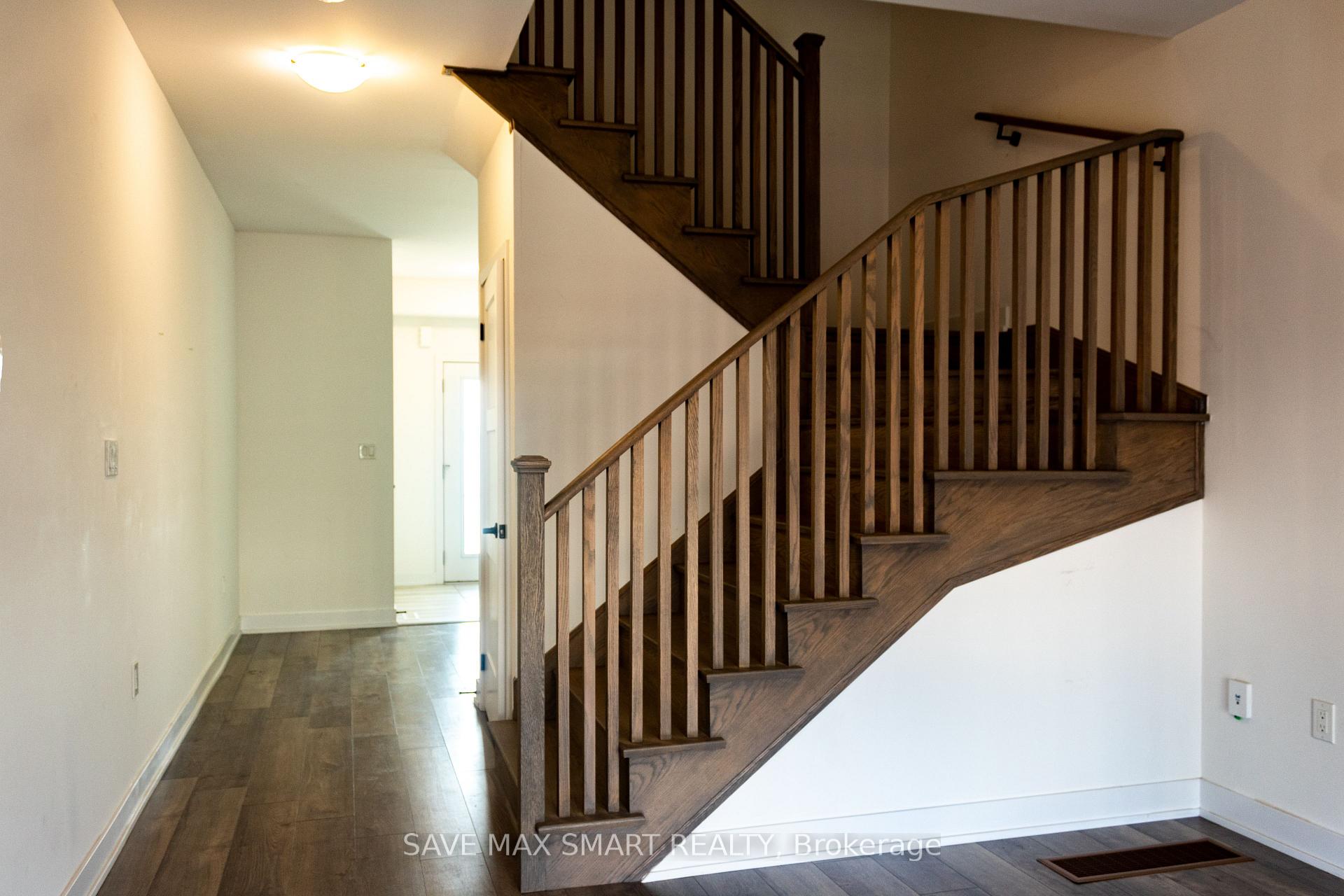 Photo 6 of 232 Prince William Way, Barrie, Rural Barrie Southeast — HOMEH