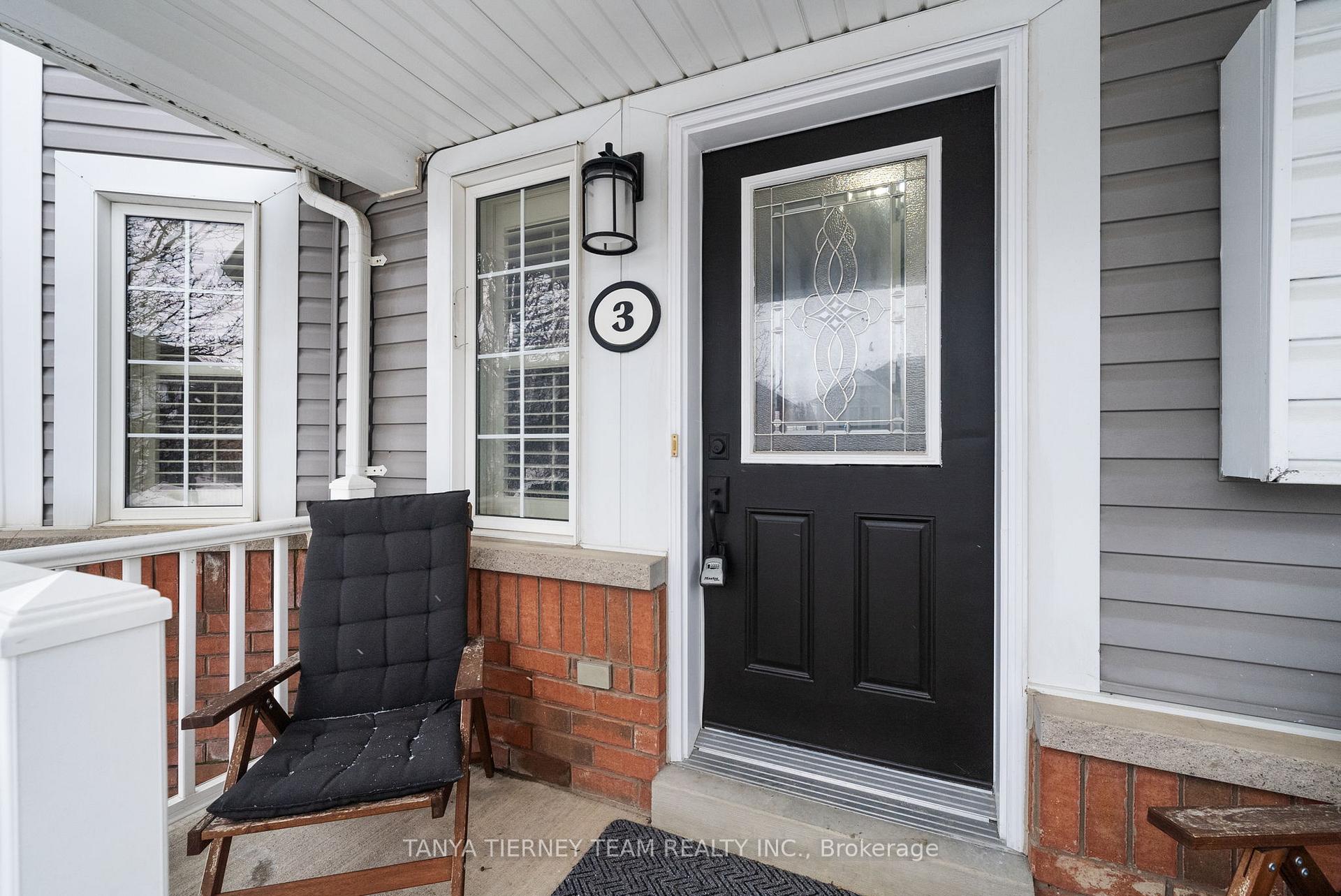 Photo 2 of 3 Croxall Boulevard, Whitby, Brooklin — HOMEH