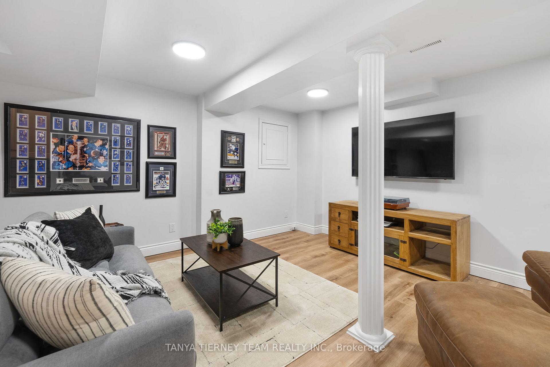 Photo 26 of 3 Croxall Boulevard, Whitby, Brooklin — HOMEH