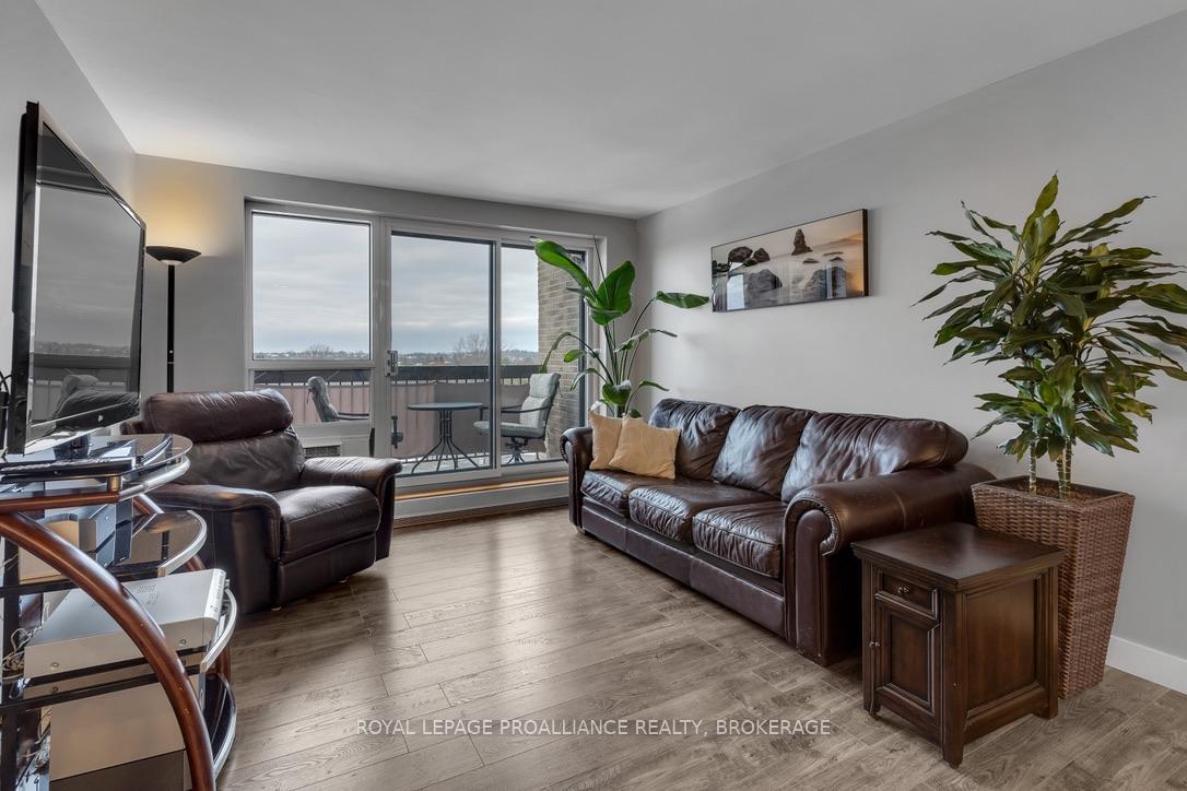 Photo 21 of Unit 412, 334 Queen Mary Road, Kingston, West of Sir John A. Blvd — HOMEH