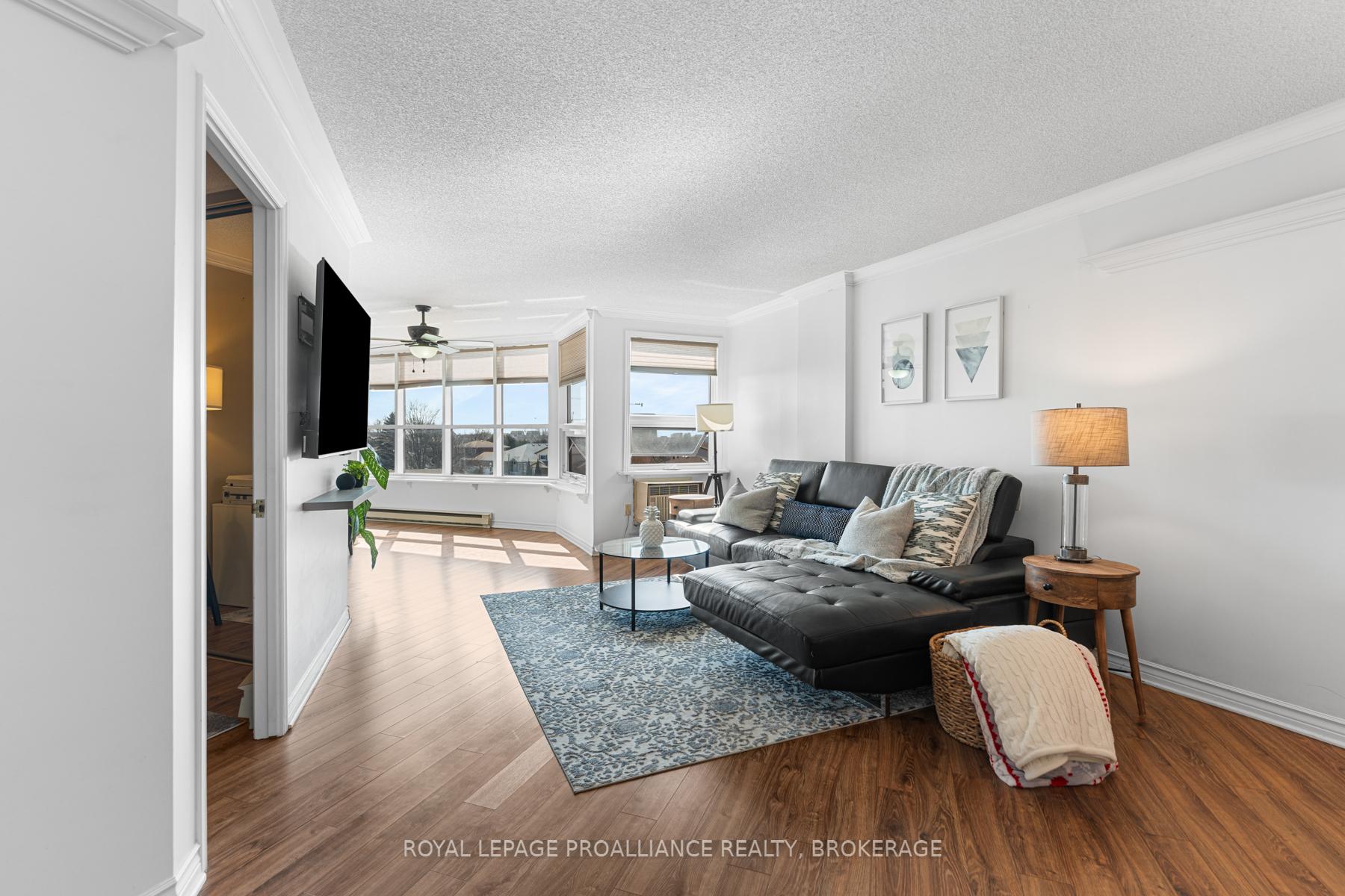 Photo 3 of Unit 510, 675 Davis Drive, Kingston, East Gardiners Rd — HOMEH