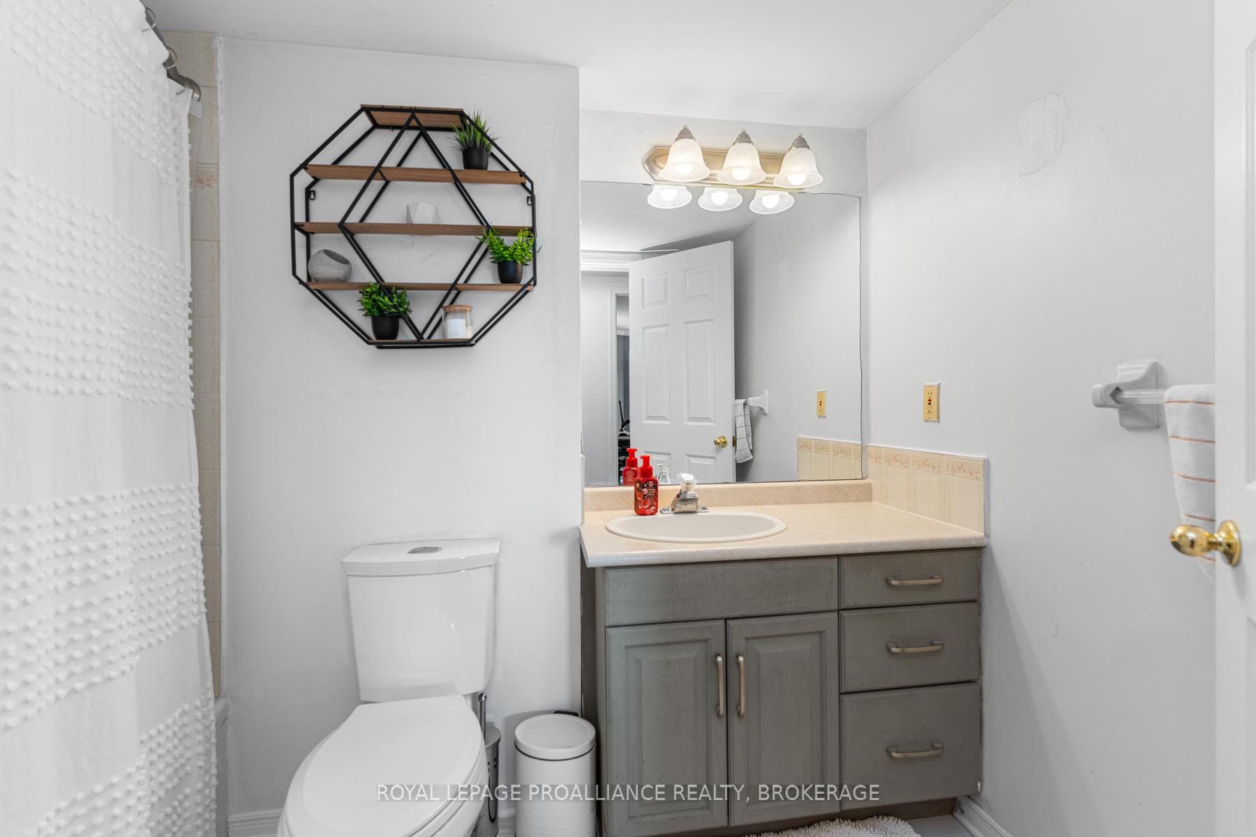 Photo 20 of Unit 510, 675 Davis Drive, Kingston, East Gardiners Rd — HOMEH