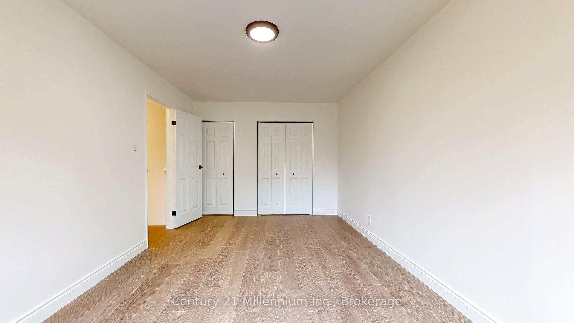 Photo 13 of 558 Spruce Street, Collingwood — HOMEH