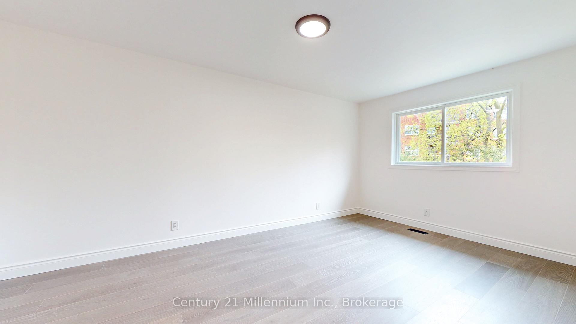 Photo 17 of 558 Spruce Street, Collingwood — HOMEH