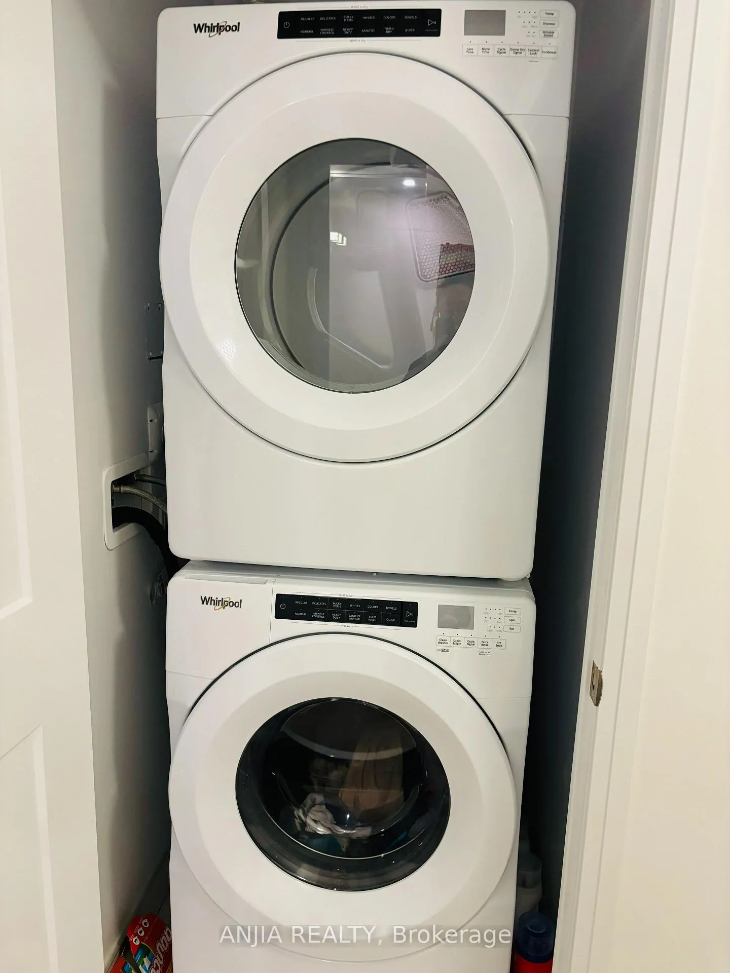 Photo 8 of Unit 615, 50 Dunfield Avenue, Toronto, Mount Pleasant West — HOMEH