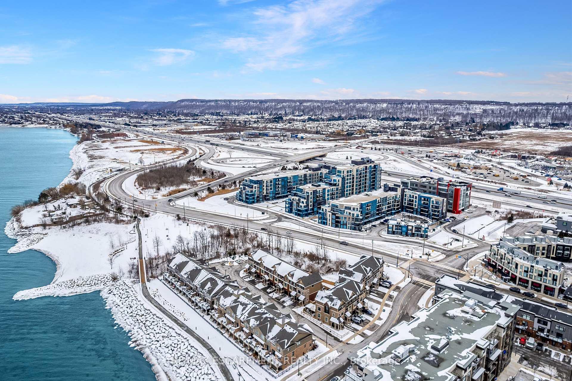 Photo 3 of 4 Concord Place, Grimsby, Grimsby Beach — HOMEH
