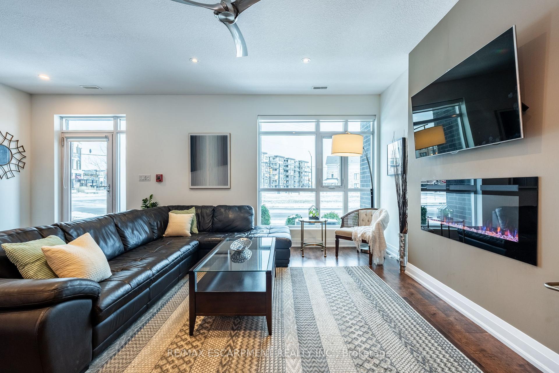 Photo 14 of 4 Concord Place, Grimsby, Grimsby Beach — HOMEH