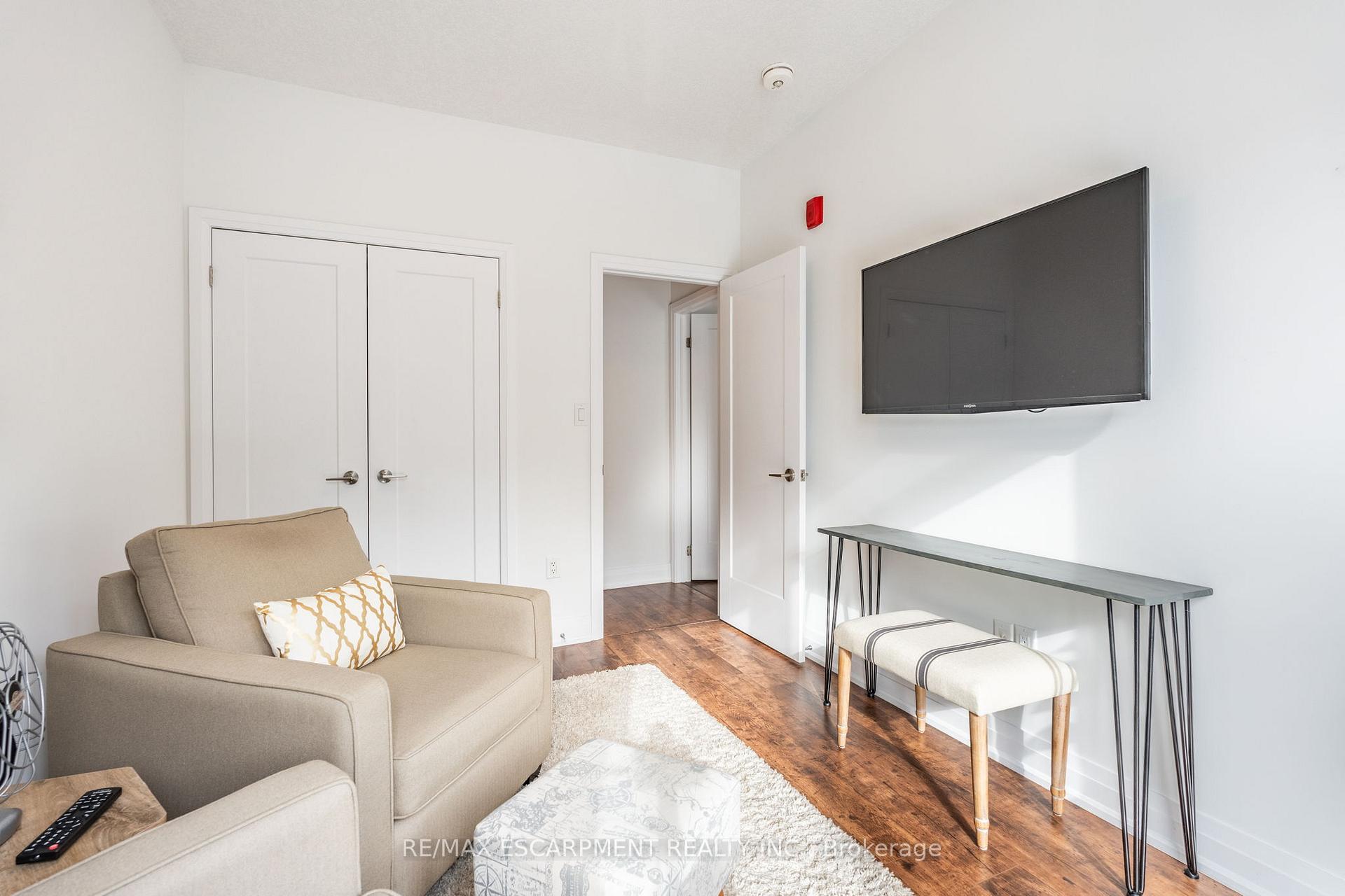 Photo 20 of 4 Concord Place, Grimsby, Grimsby Beach — HOMEH