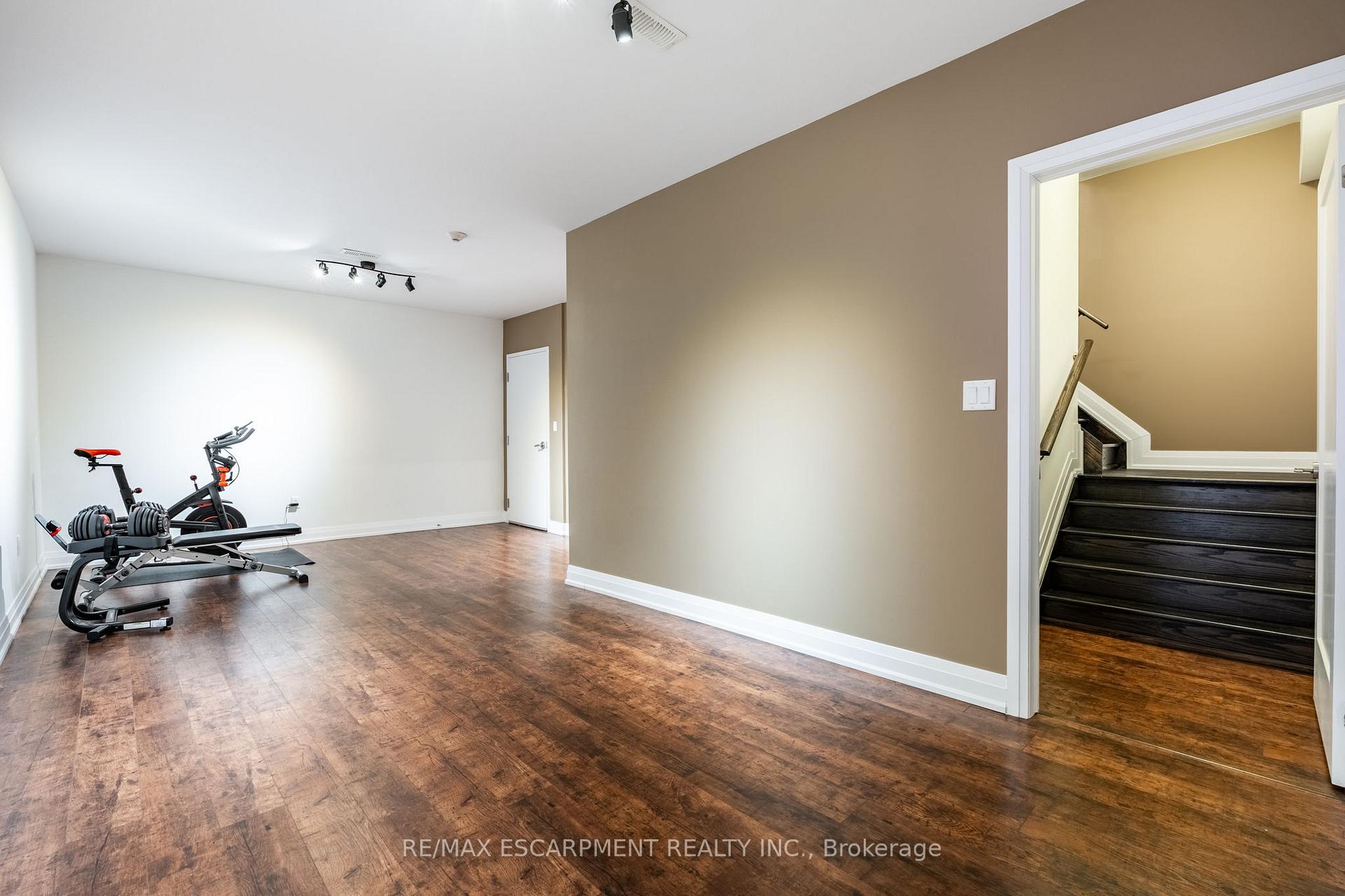 Photo 31 of 4 Concord Place, Grimsby, Grimsby Beach — HOMEH