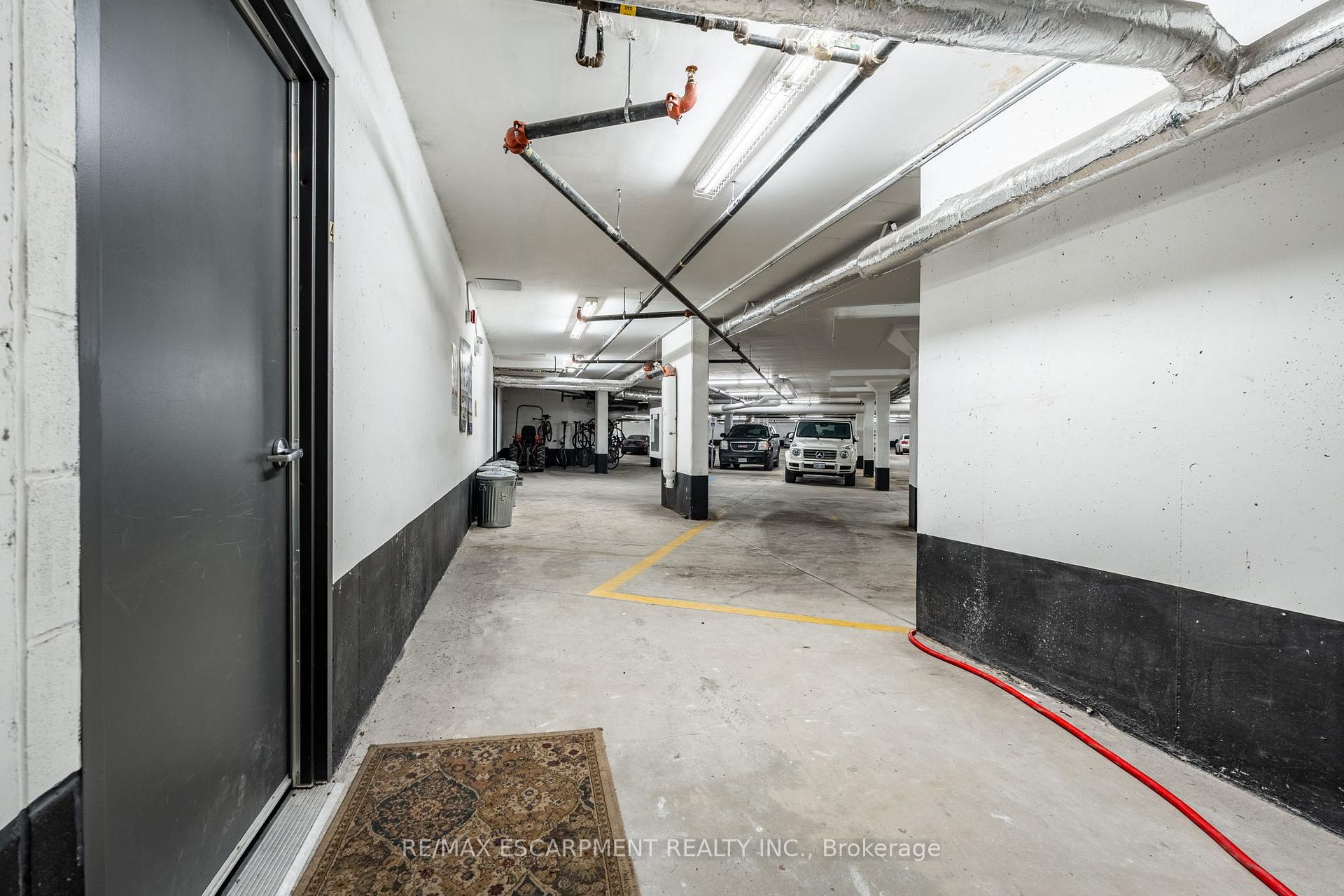 Photo 34 of 4 Concord Place, Grimsby, Grimsby Beach — HOMEH