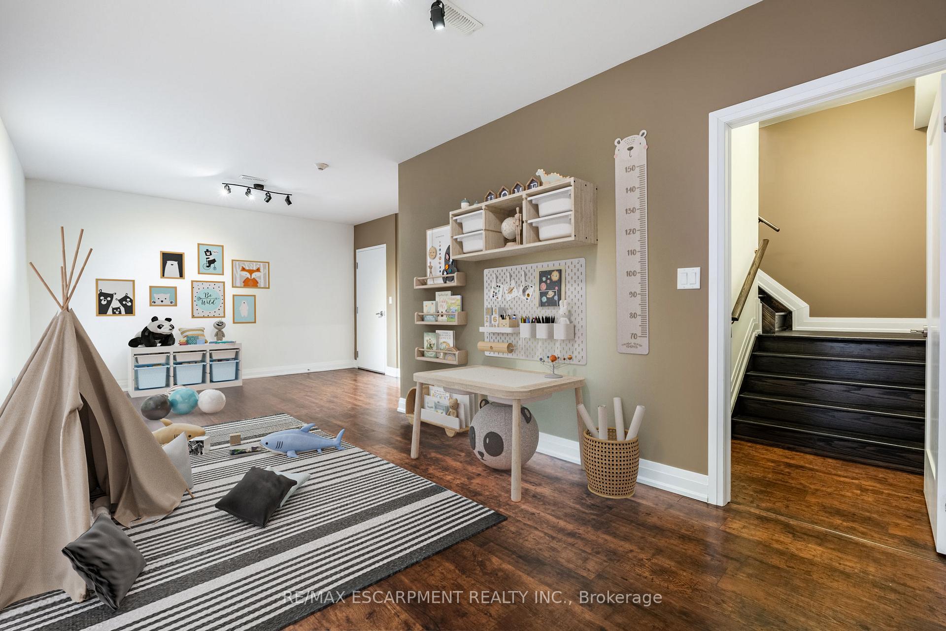 Photo 35 of 4 Concord Place, Grimsby, Grimsby Beach — HOMEH