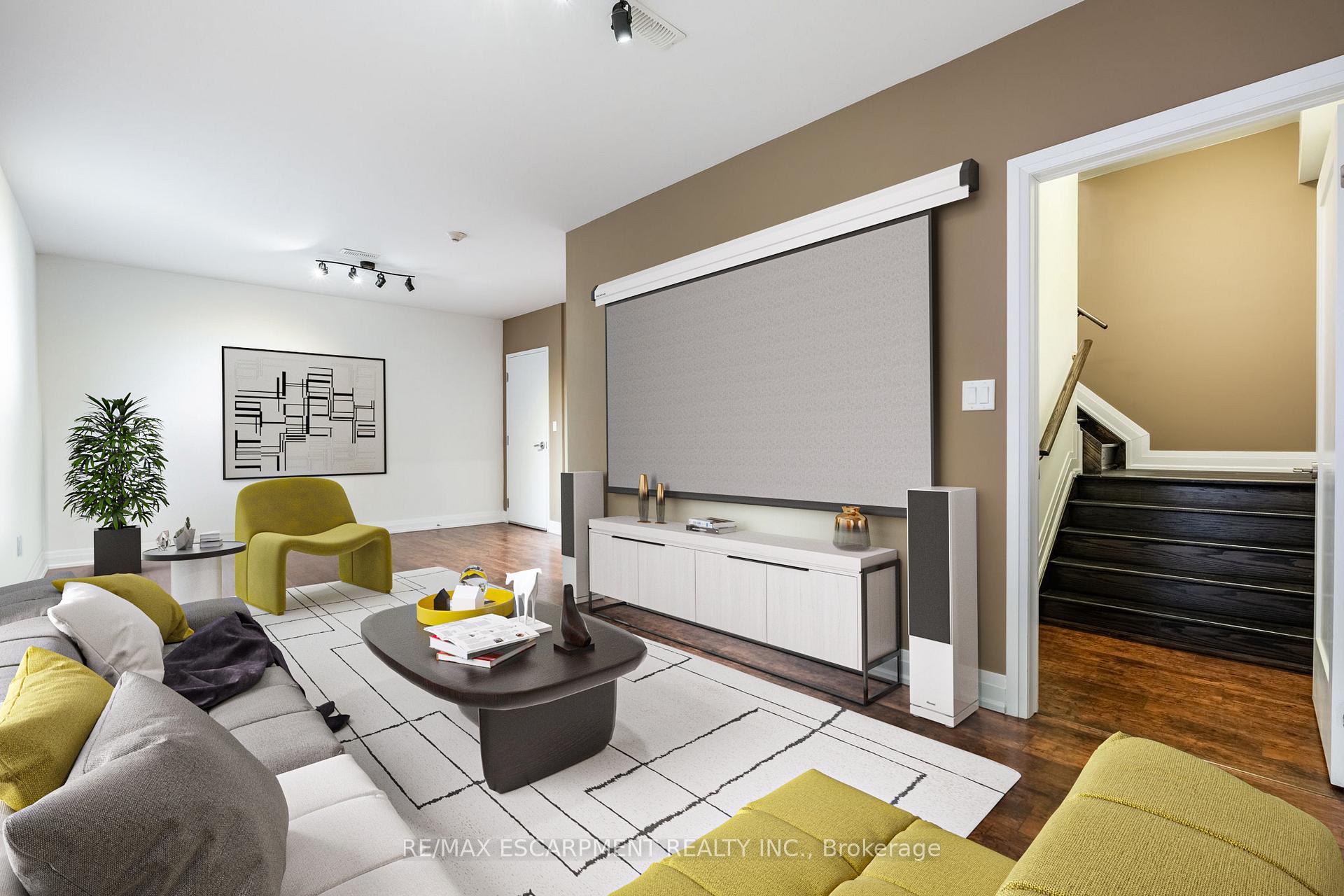 Photo 37 of 4 Concord Place, Grimsby, Grimsby Beach — HOMEH