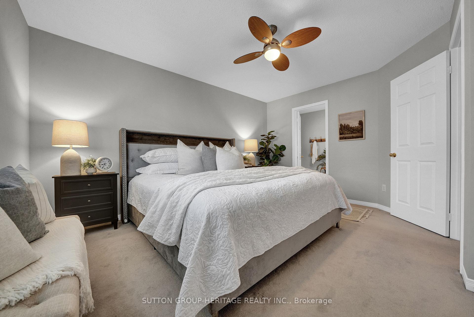 Photo 13 of Unit 38, 460 Woodmount Drive, Oshawa, Samac — HOMEH