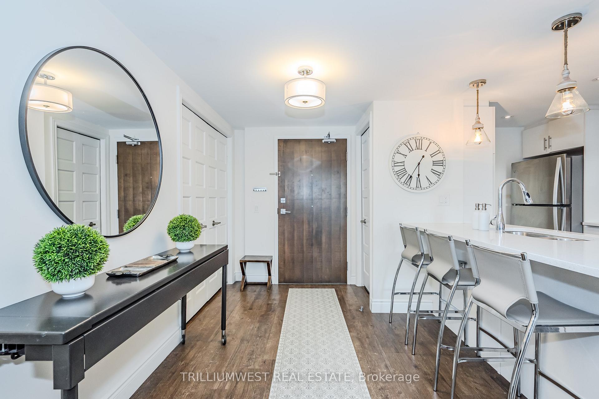 Photo 2 of Unit 411, 17 Kay Crescent, Guelph, Pineridge/Westminster Woods — HOMEH
