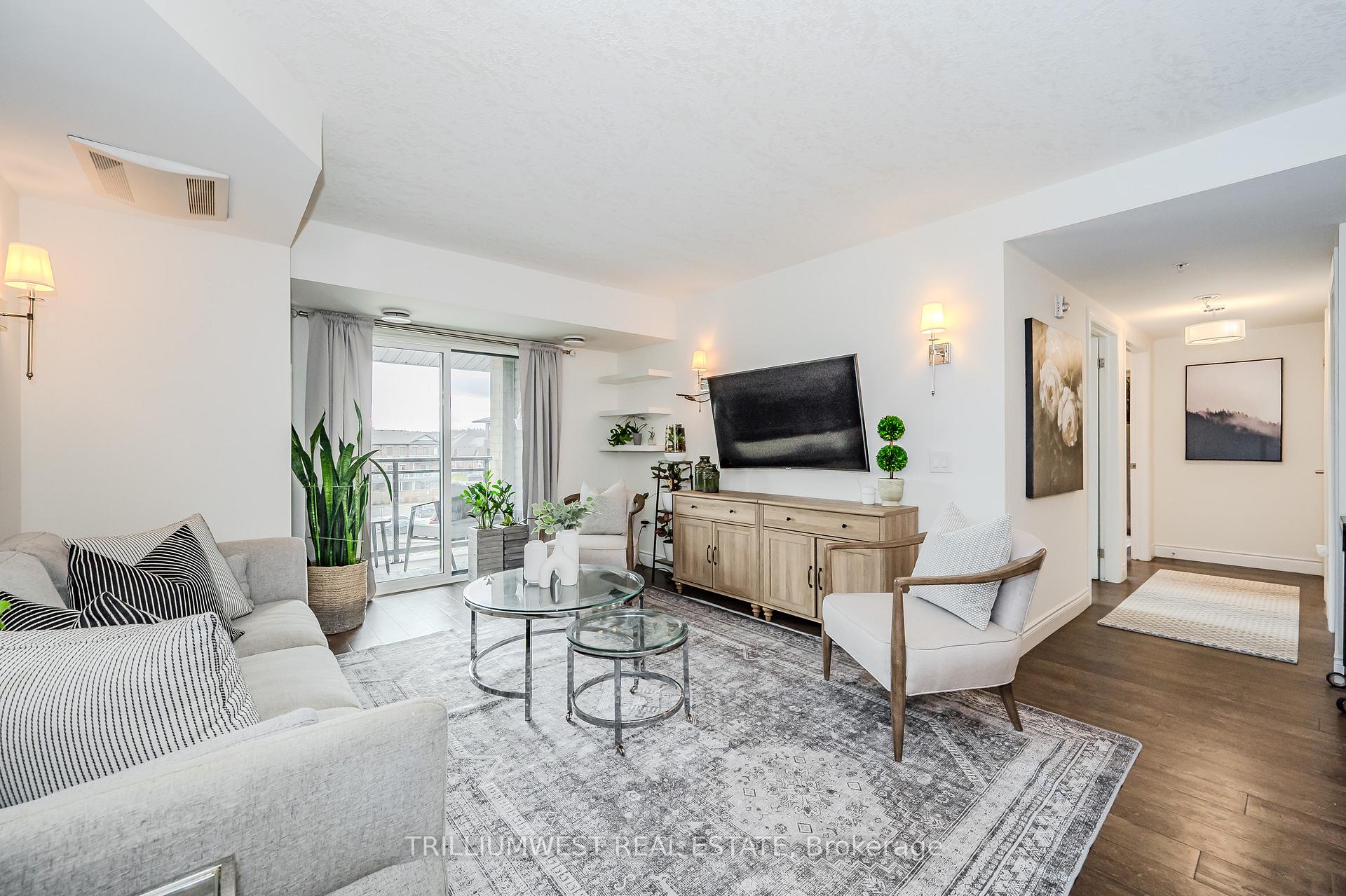 Photo 7 of Unit 411, 17 Kay Crescent, Guelph, Pineridge/Westminster Woods — HOMEH