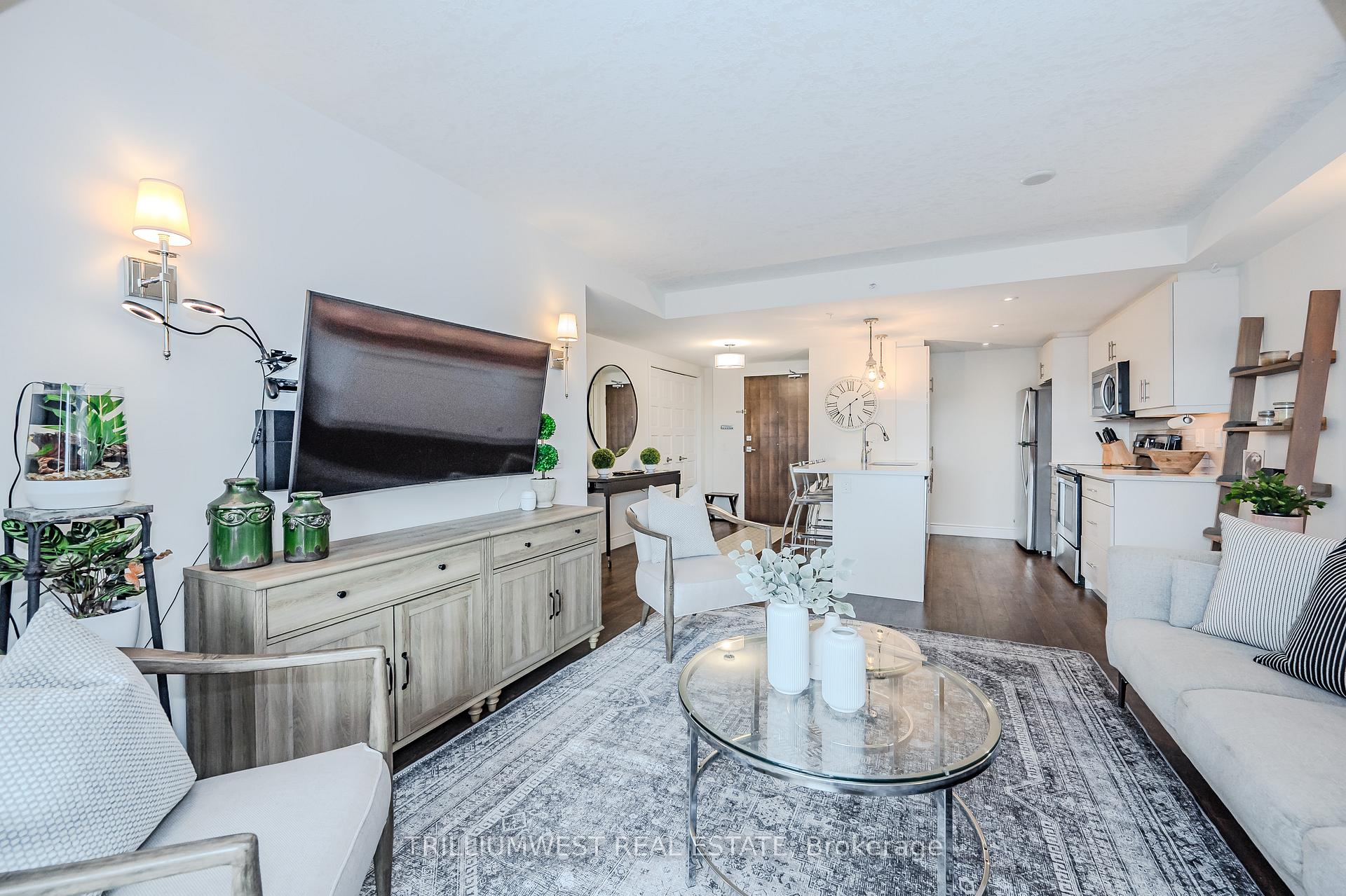 Photo 11 of Unit 411, 17 Kay Crescent, Guelph, Pineridge/Westminster Woods — HOMEH
