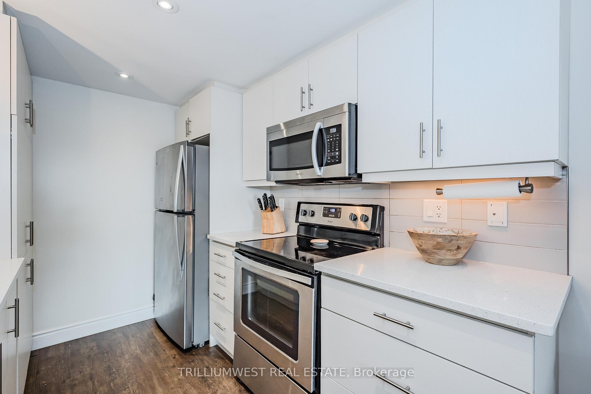 Photo 17 of Unit 411, 17 Kay Crescent, Guelph, Pineridge/Westminster Woods — HOMEH