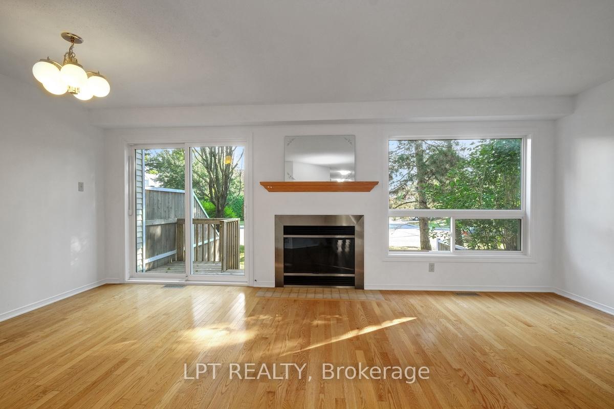Photo 7 of 6 Sandcliffe Terrace, Ottawa, Centrepointe — HOMEH