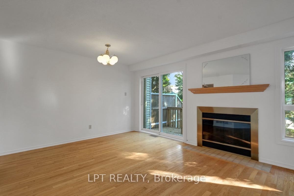 Photo 13 of 6 Sandcliffe Terrace, Ottawa, Centrepointe — HOMEH