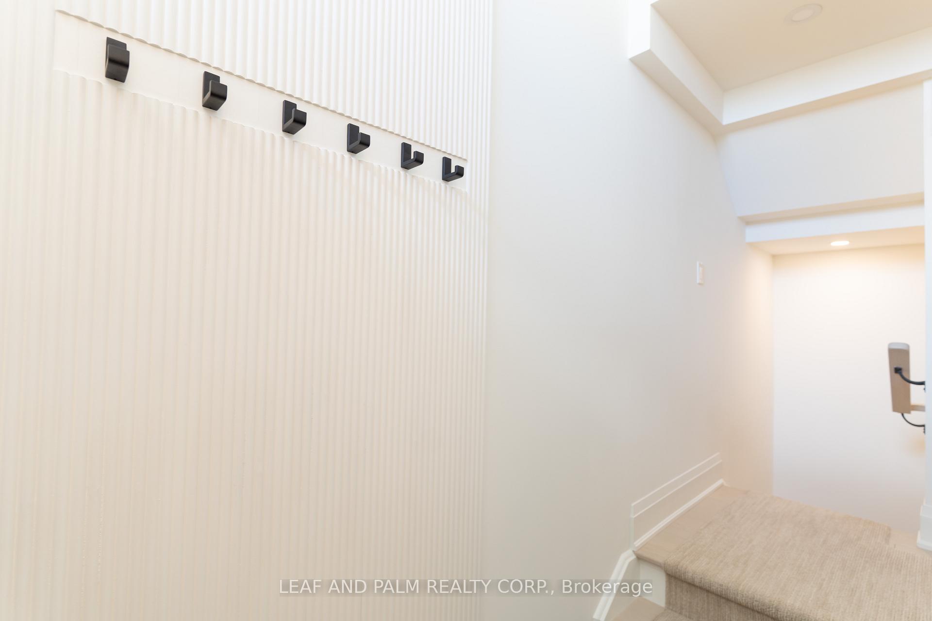 Photo 2 of Unit 3, 10250 Keele Street, Vaughan, Maple — HOMEH