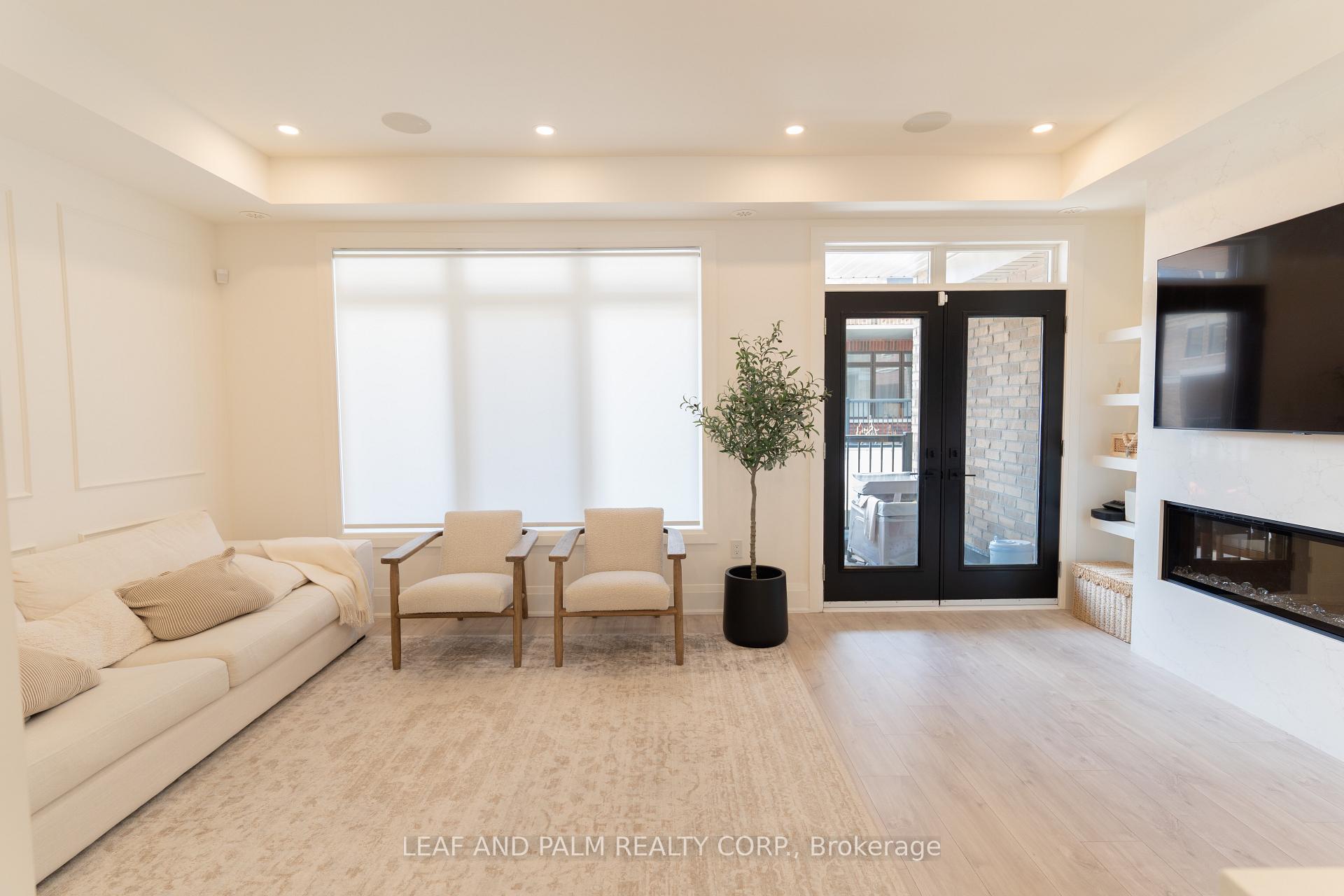 Photo 12 of Unit 3, 10250 Keele Street, Vaughan, Maple — HOMEH