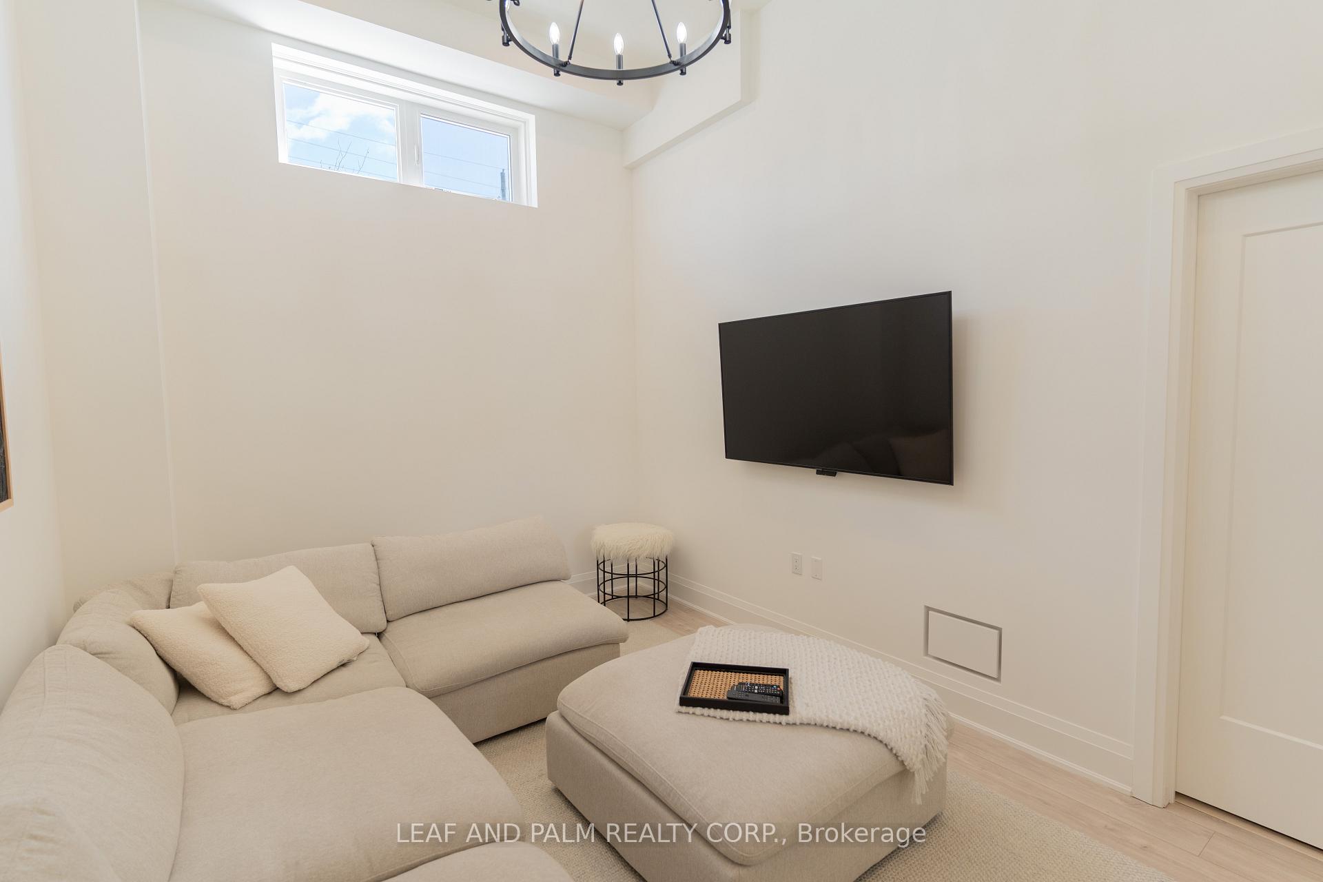 Photo 17 of Unit 3, 10250 Keele Street, Vaughan, Maple — HOMEH