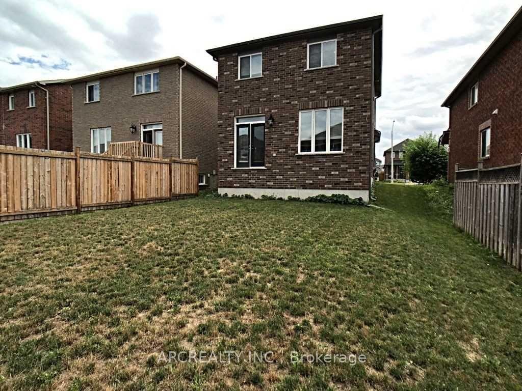 Photo 28 of 36 Booth Lane, Barrie, Painswick South — HOMEH