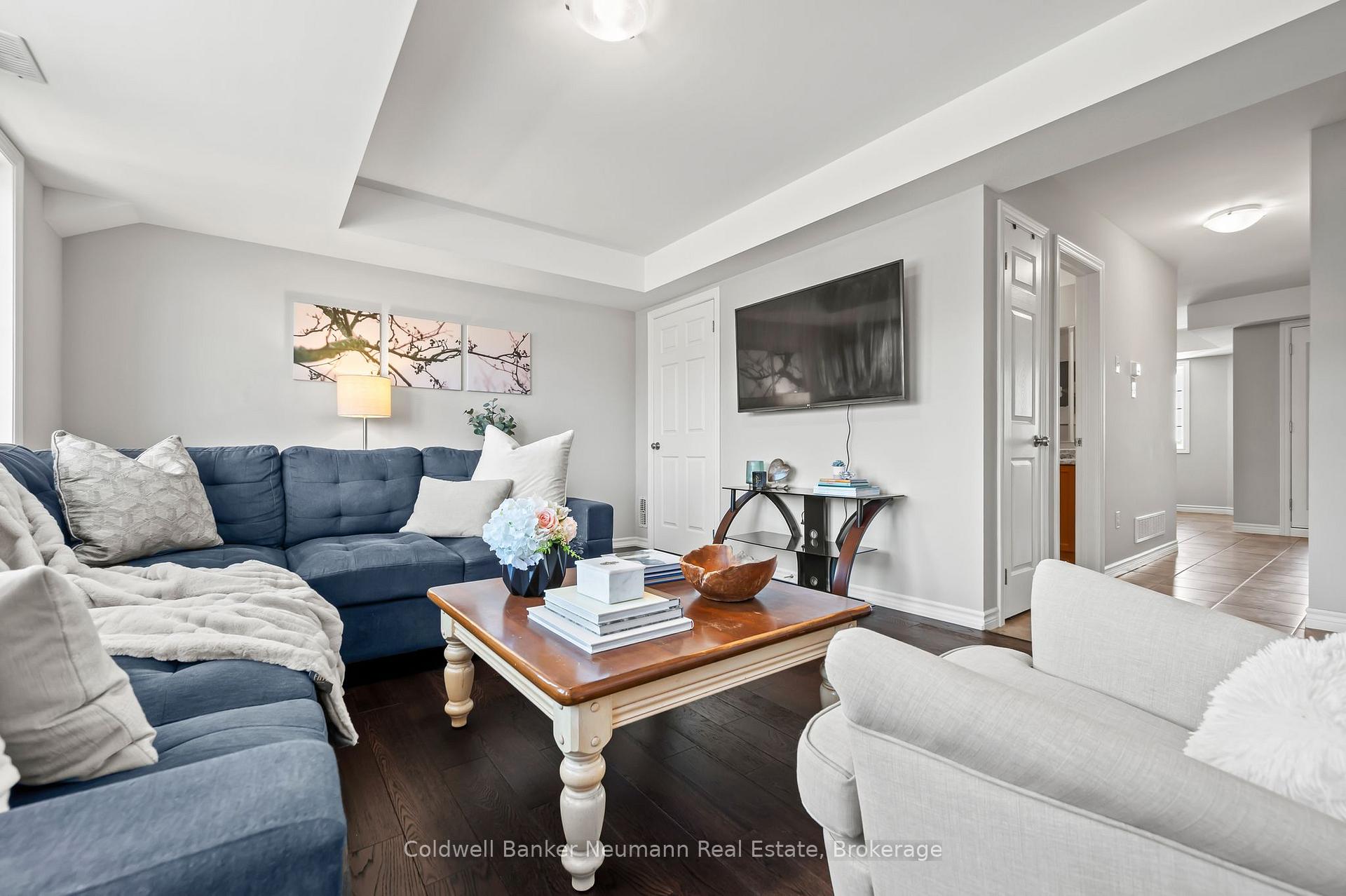 Photo 5 of Unit 11B, 85 Mullin Drive, Guelph, Victoria North — HOMEH