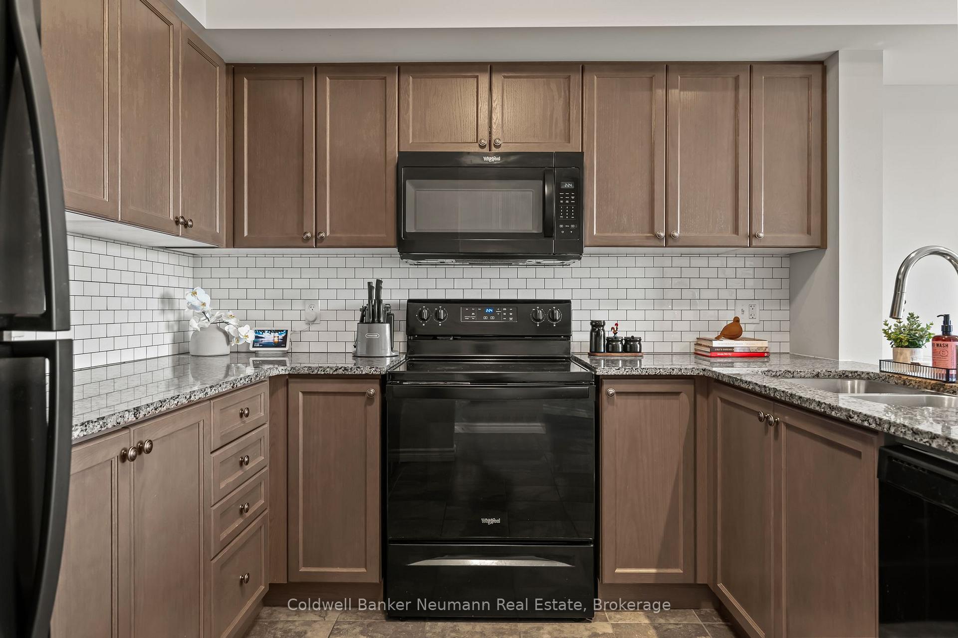Photo 9 of Unit 11B, 85 Mullin Drive, Guelph, Victoria North — HOMEH