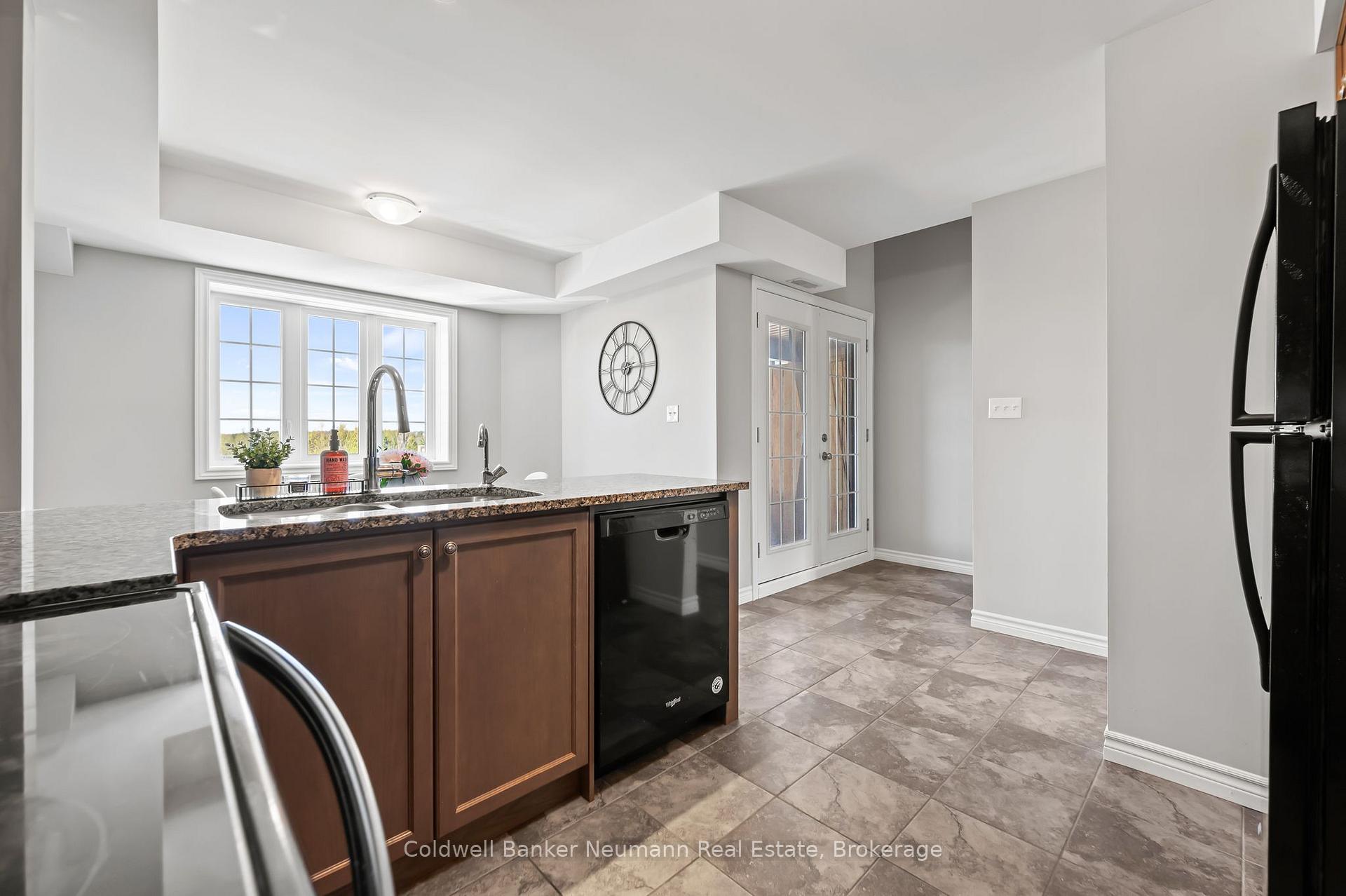Photo 10 of Unit 11B, 85 Mullin Drive, Guelph, Victoria North — HOMEH