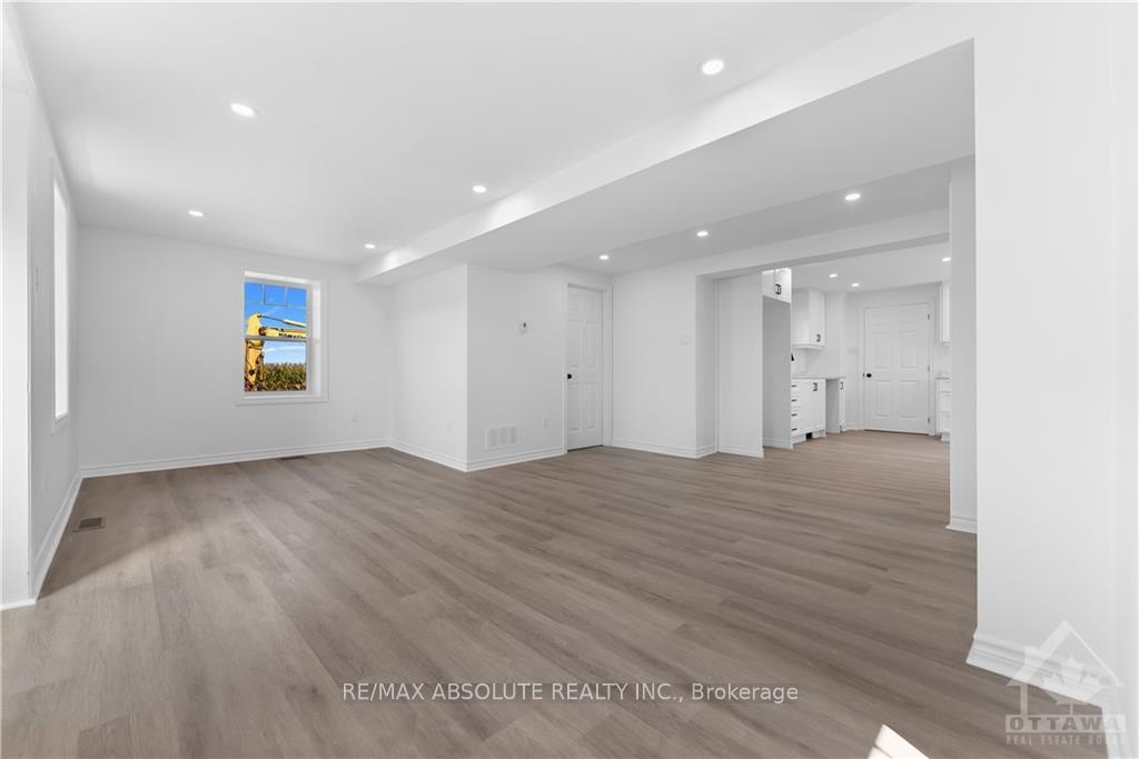 Photo 16 of 5084 Canon Smith Drive, Ottawa, Fitzroy — HOMEH