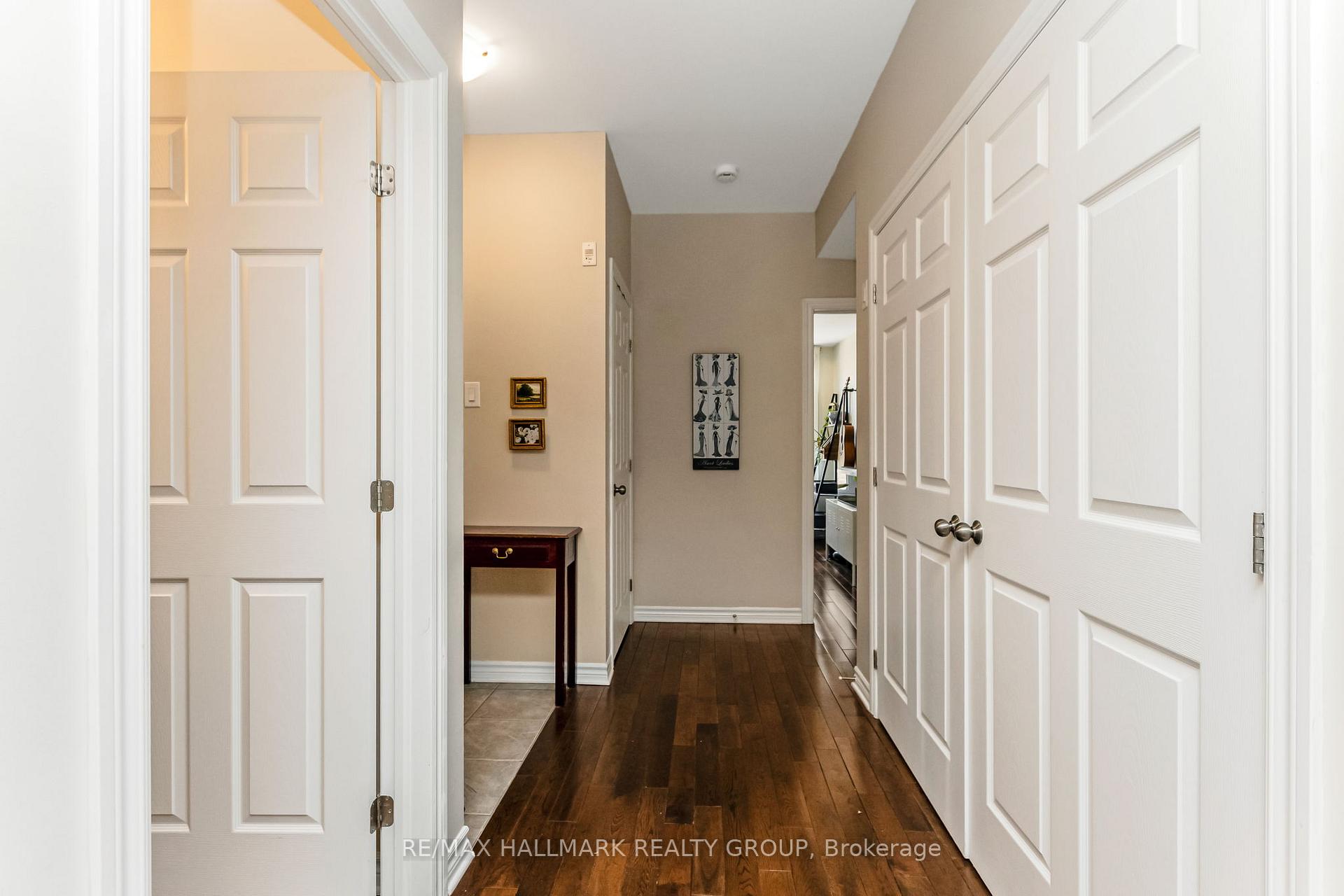 Photo 15 of Unit C, 322 Everest Private, Ottawa, Elmvale Acres — HOMEH