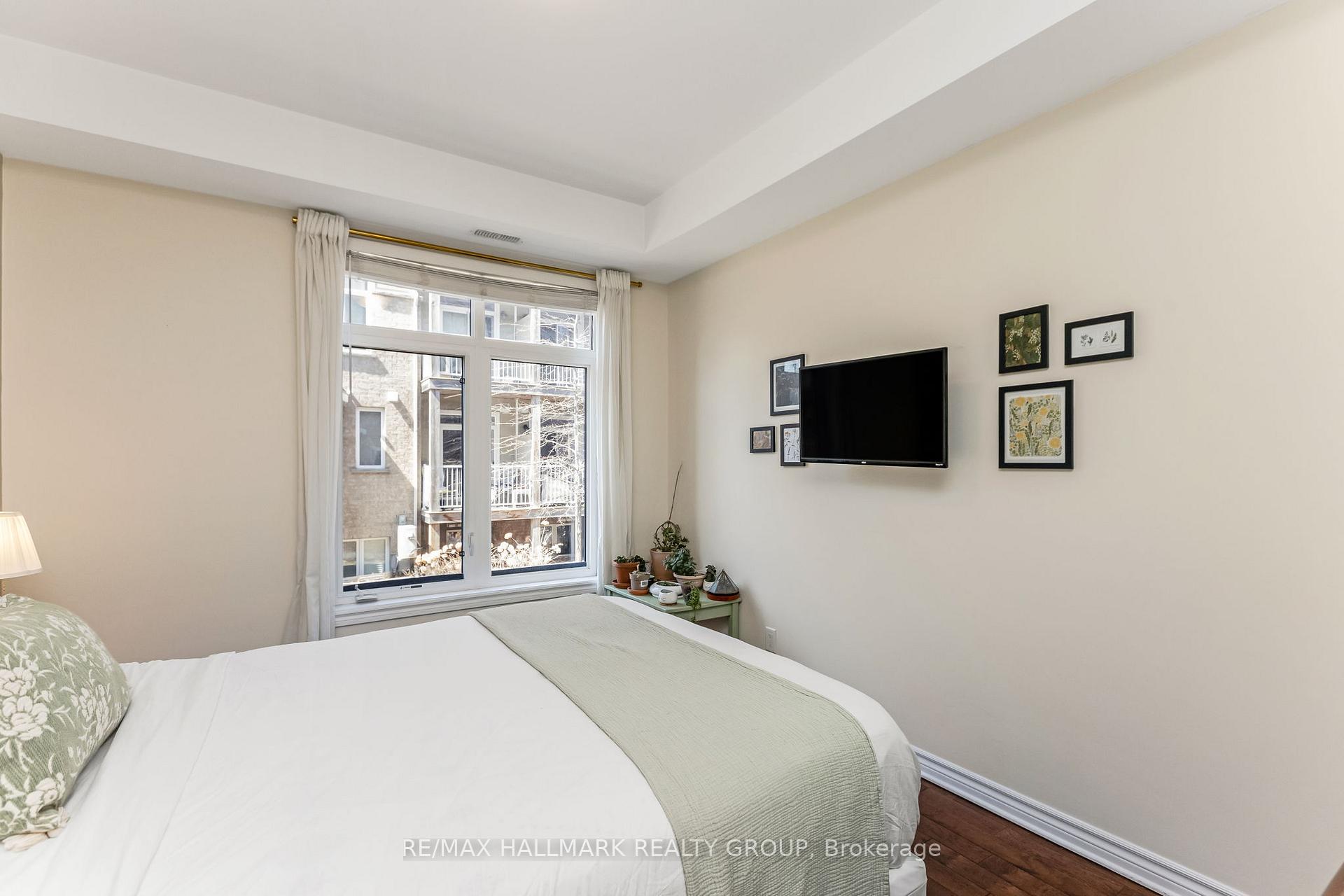 Photo 18 of Unit C, 322 Everest Private, Ottawa, Elmvale Acres — HOMEH