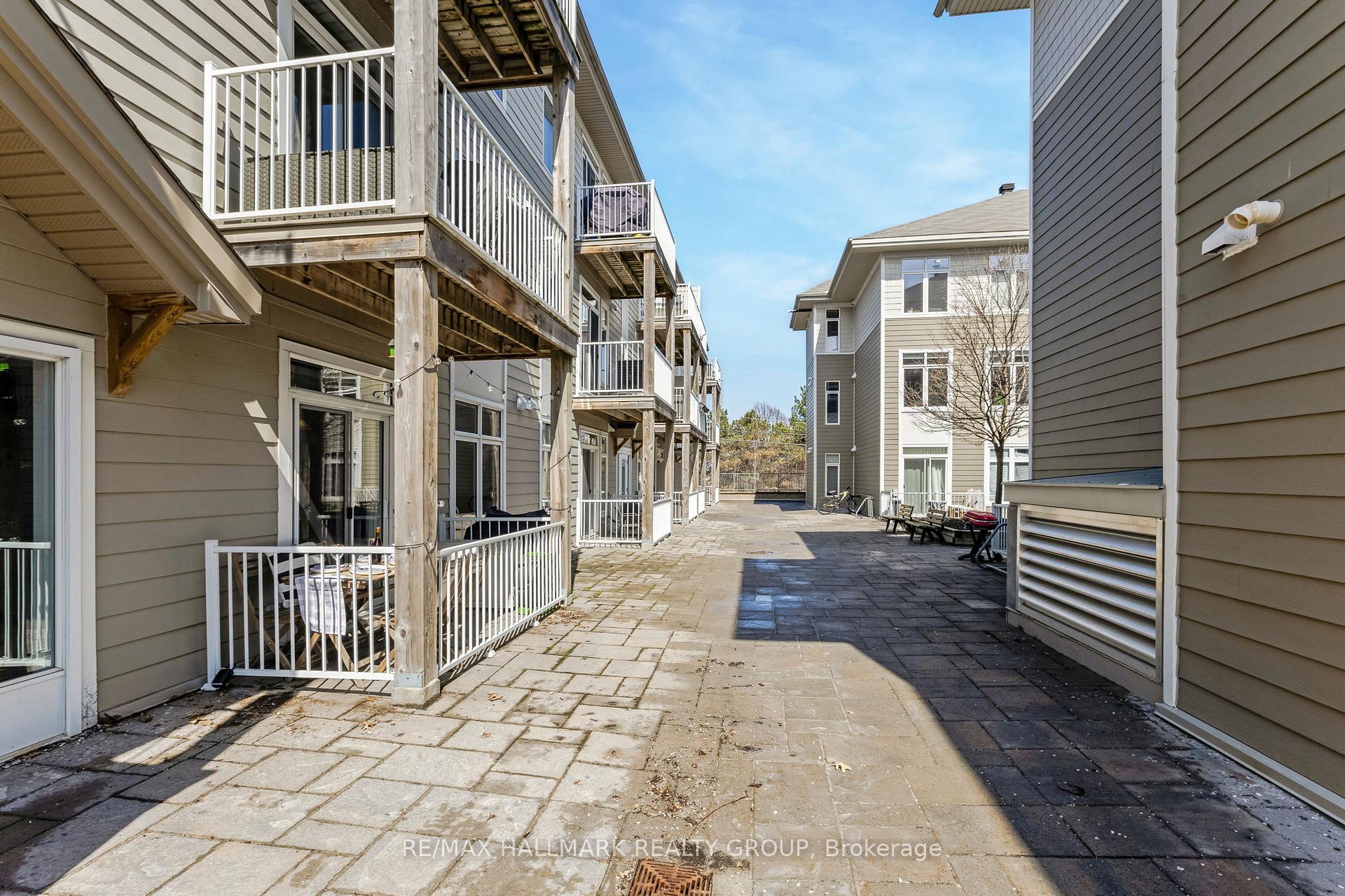 Photo 25 of Unit C, 322 Everest Private, Ottawa, Elmvale Acres — HOMEH
