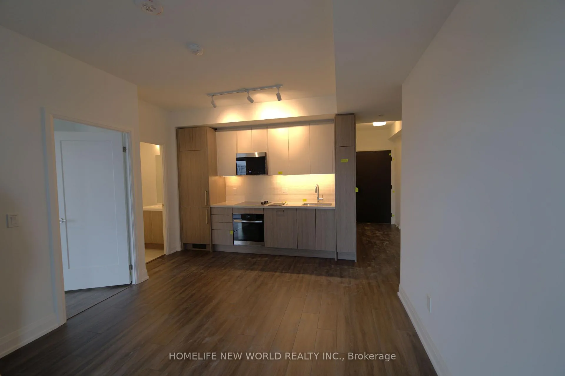 Photo 4 of Unit 3211, 20 Soudan Avenue, Toronto, Mount Pleasant West — HOMEH
