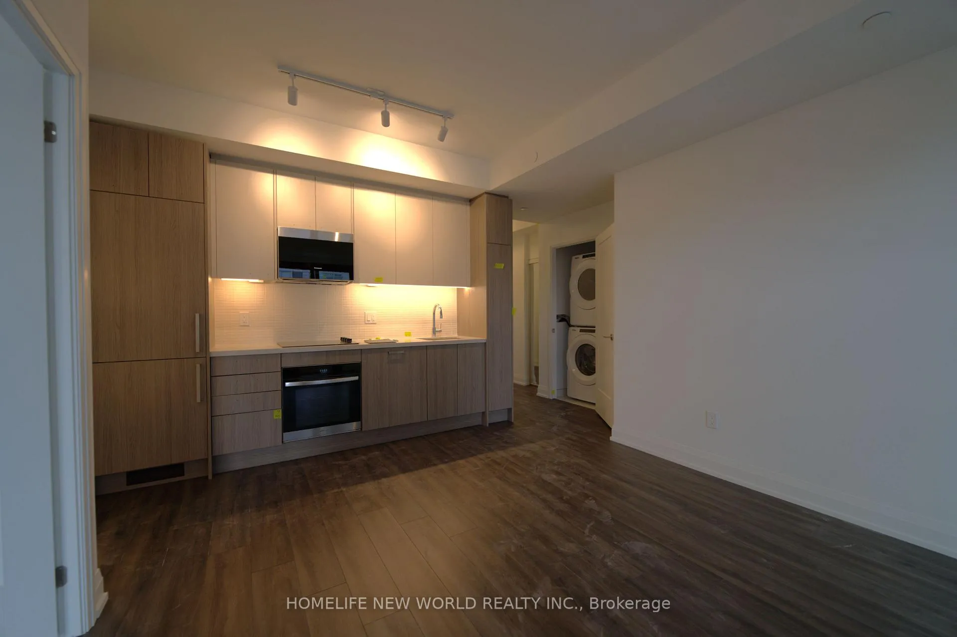 Photo 5 of Unit 3211, 20 Soudan Avenue, Toronto, Mount Pleasant West — HOMEH