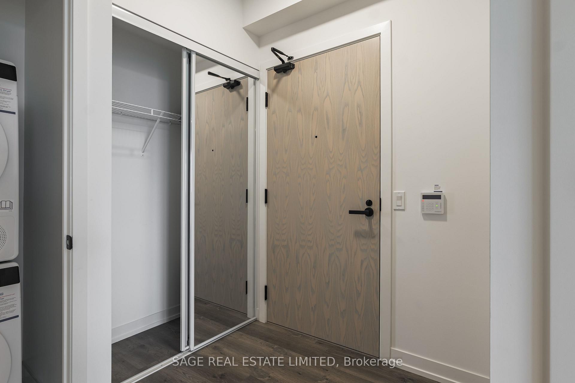 Photo 5 of Unit 1515, 8 Interchange Way, Vaughan, Vaughan Corporate Centre — HOMEH