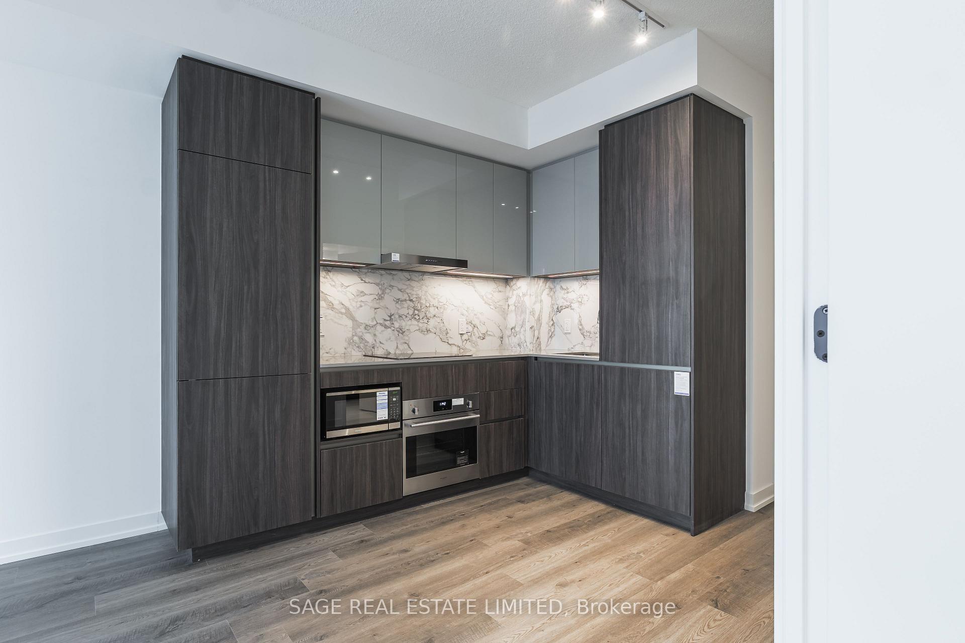 Photo 7 of Unit 1515, 8 Interchange Way, Vaughan, Vaughan Corporate Centre — HOMEH